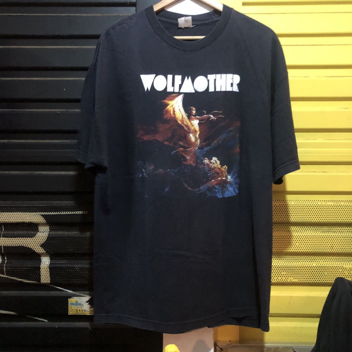 Alstyle × Band Tees Wolfmother tour tee Size US XL / EU 56 / 4 - 1 Thumbnail