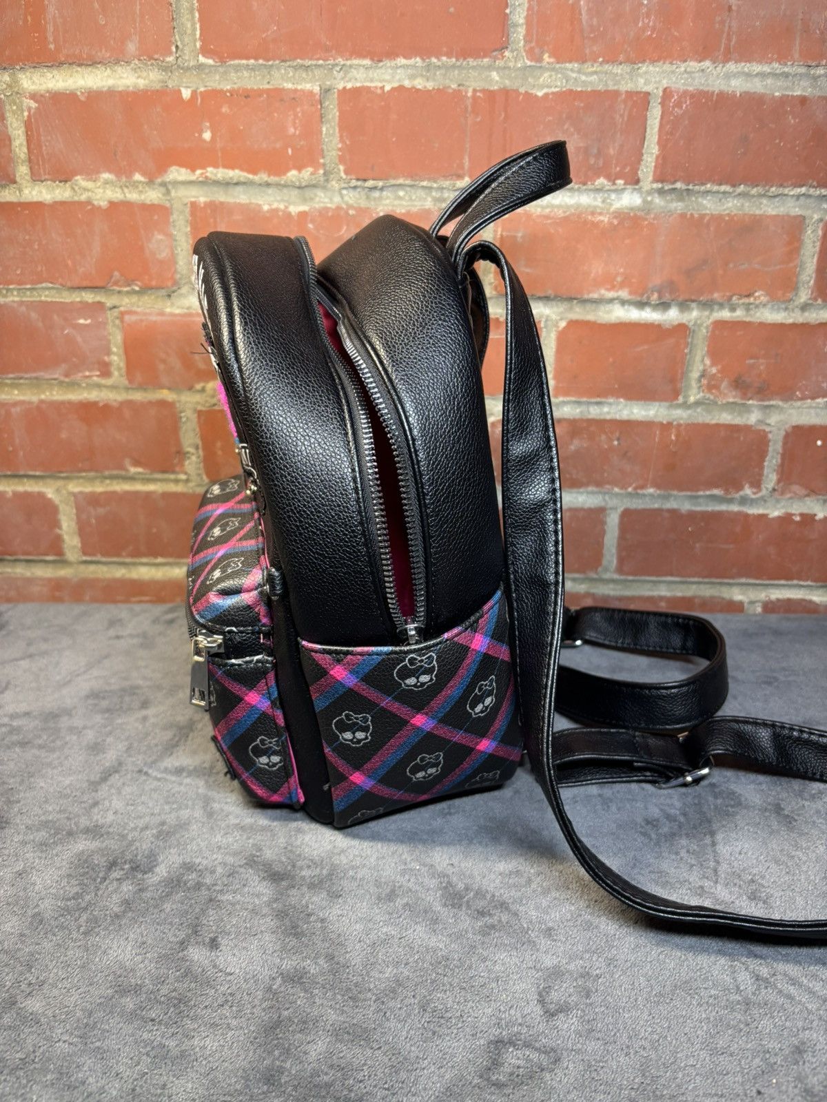 Other Monster High Alumni 2010 Mini Style Backpack Plaid Zip Up Size ONE SIZE - 2 Thumbnail