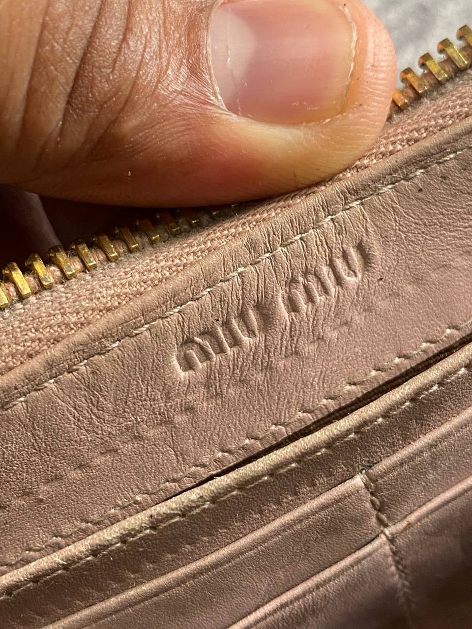 Miu Miu × Prada × Vintage Miu Miu Crocs Embossed Long Zip Wallet Size ONE SIZE - 12 Thumbnail