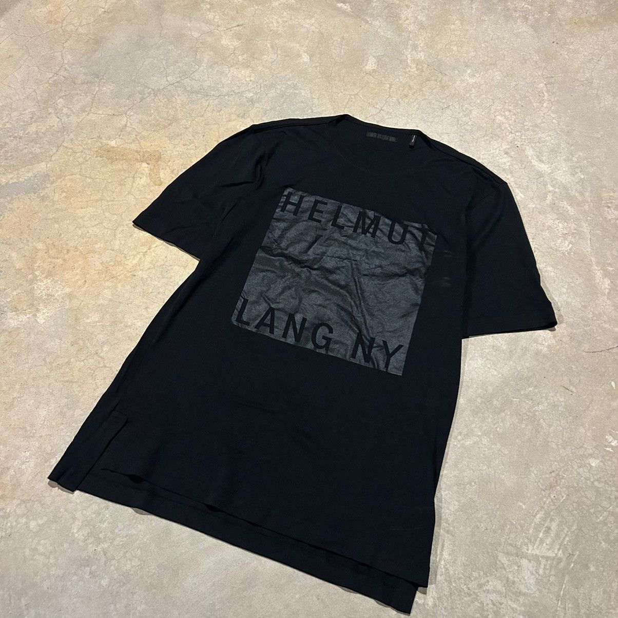 Designer × Helmut Lang Helmut Lang New York Box Logo Tee Tonal Black Rare Designer Size US M / EU 48-50 / 2 - 2 Thumbnail