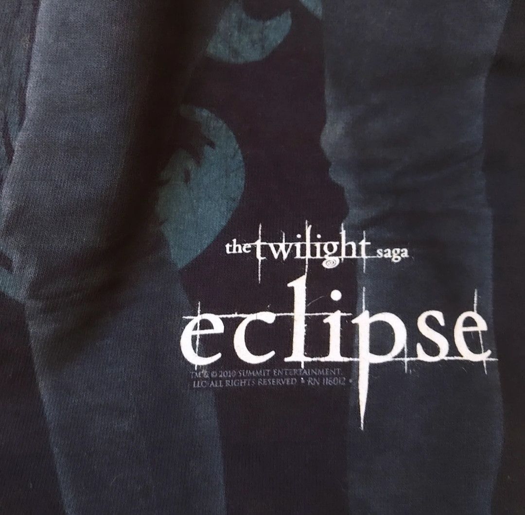 Vintage 2010 TWILIGHT Saga Eclipse Team Alice Tshirt Size US M / EU 48-50 / 2 - 3 Thumbnail
