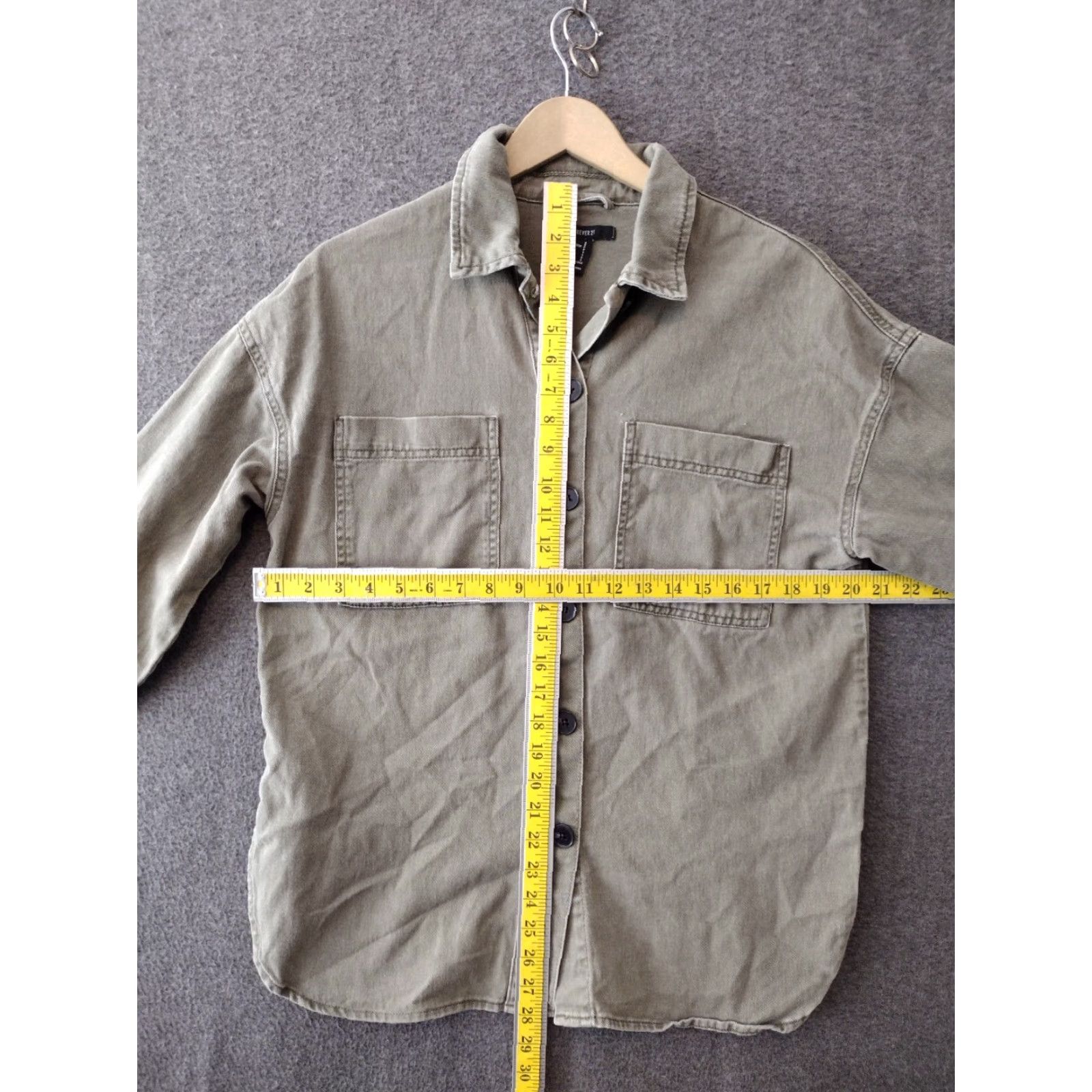 Forever 21 FOREVER 21 Button-Up Women's S Shacket Shirt Oversized Beige Khaki Canvas 100% Cotton Long Sleeve Collared Casual Classic 90s Womens Size S / US 4 / IT 40 - 4 Thumbnail