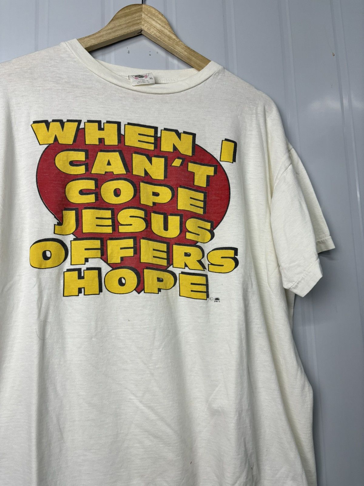 Vintage RARE! Vintage 90’s Jesus Art Tee Offers Hope Size US XL / EU 56 / 4 - 1 Thumbnail