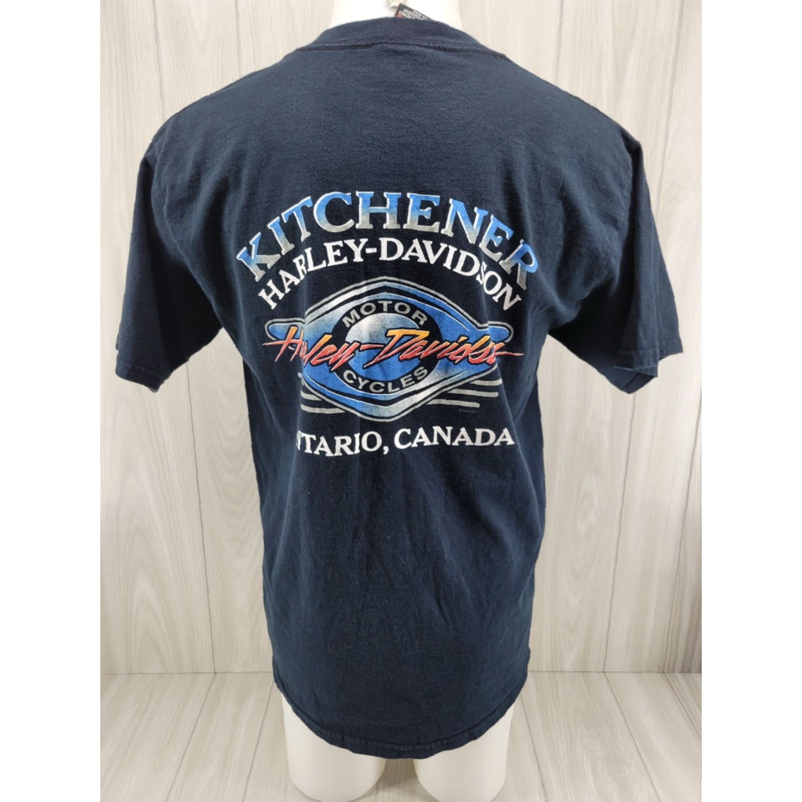 Harley Davidson VINTAGE Harley-Davidson T-Shirt Men 2002 Black Large Eagle Flames Canada Ontario CA TD 2000-2009 Size US L / EU 52-54 / 3 - 6 Thumbnail