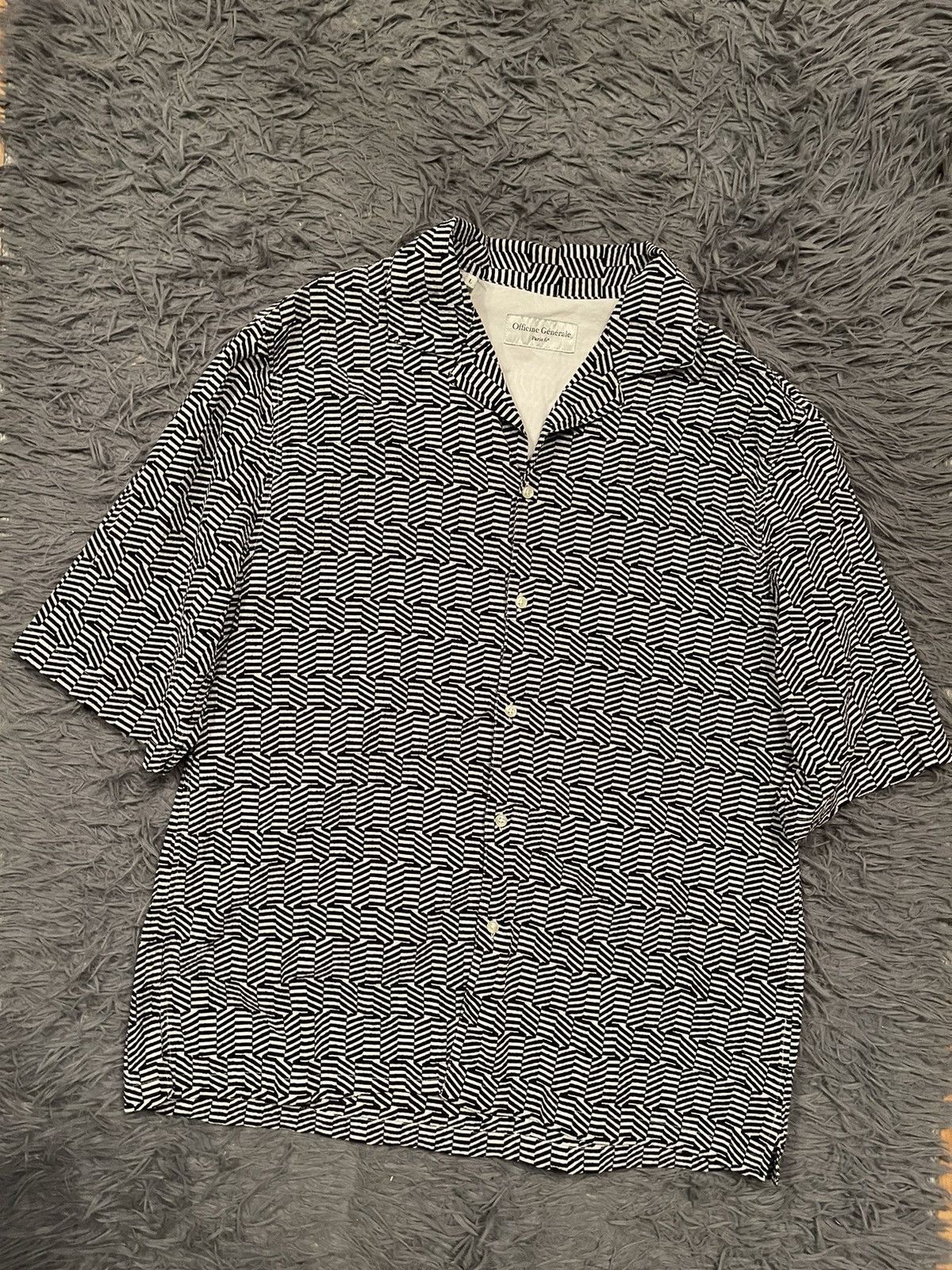 image of Hawaiian Shirt Officine Generale Plisse Resort Shirt in White, Men's (Size Large)