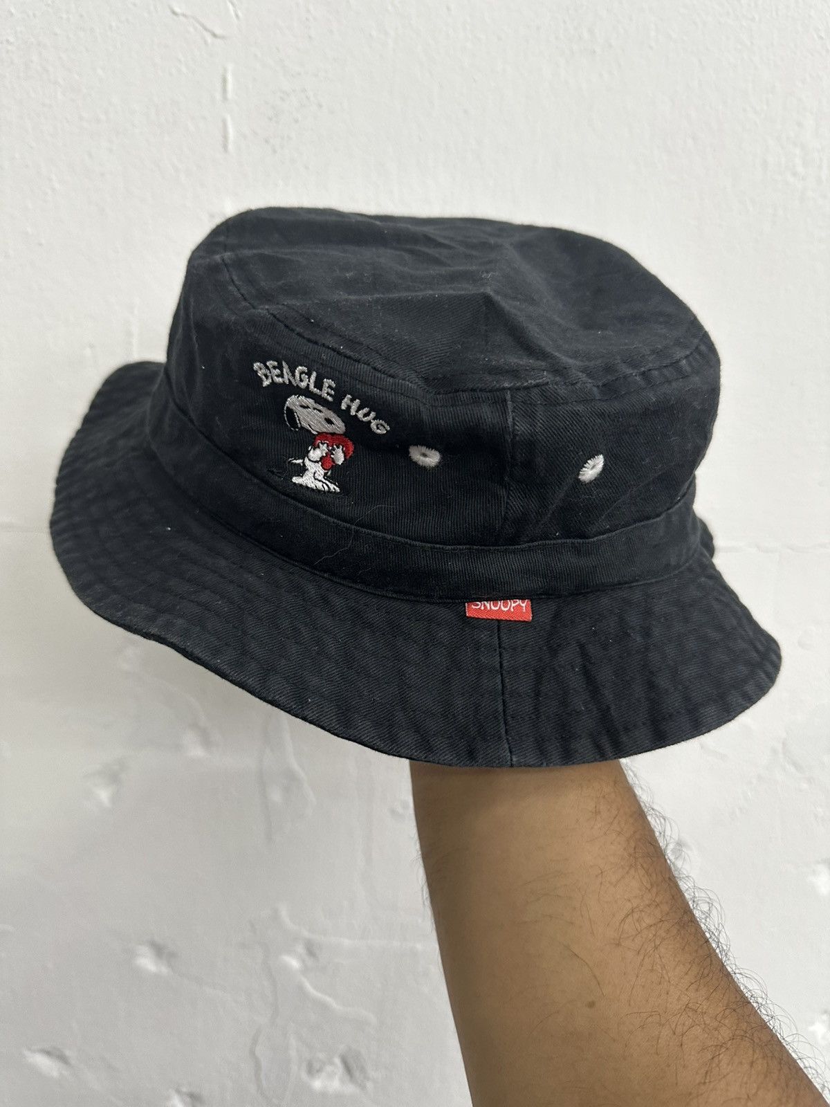 Japanese Brand × Vintage VTG BEAGLE HUG SNOOPY Bucket Hat Size ONE SIZE - 2 Thumbnail