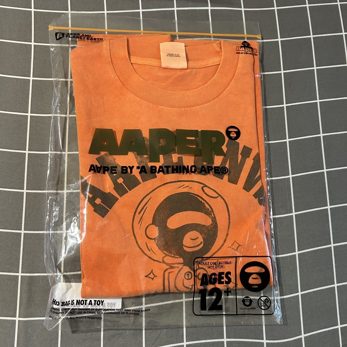 Aape AAPE Orange Astronaut Tee Size US S / EU 44-46 / 1 - 5 Thumbnail