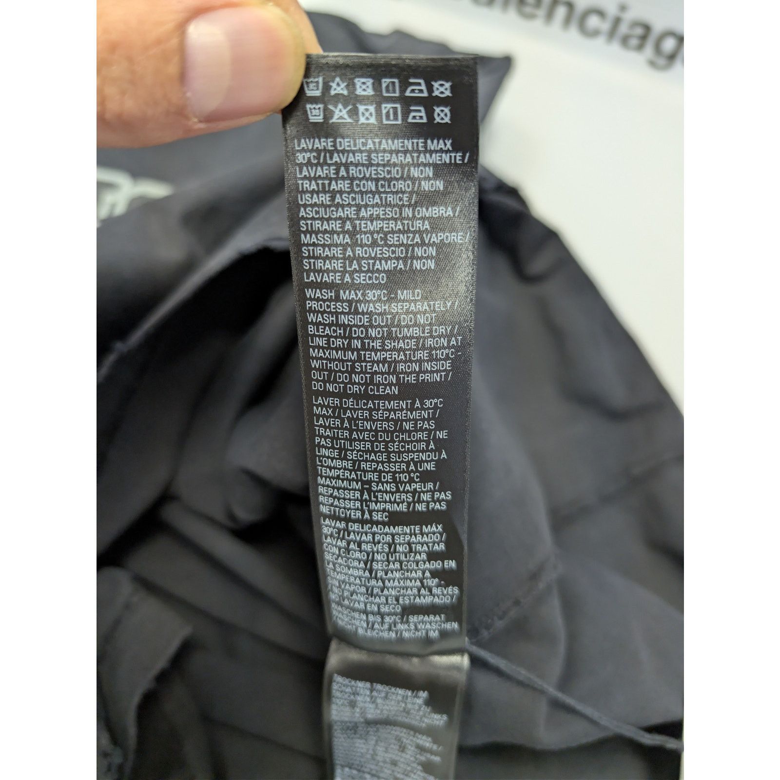 Balenciaga o1rshd1 Distressed DIY College Printed Cotton T-Shirt Black Size US S / EU 44-46 / 1 - 19 Thumbnail