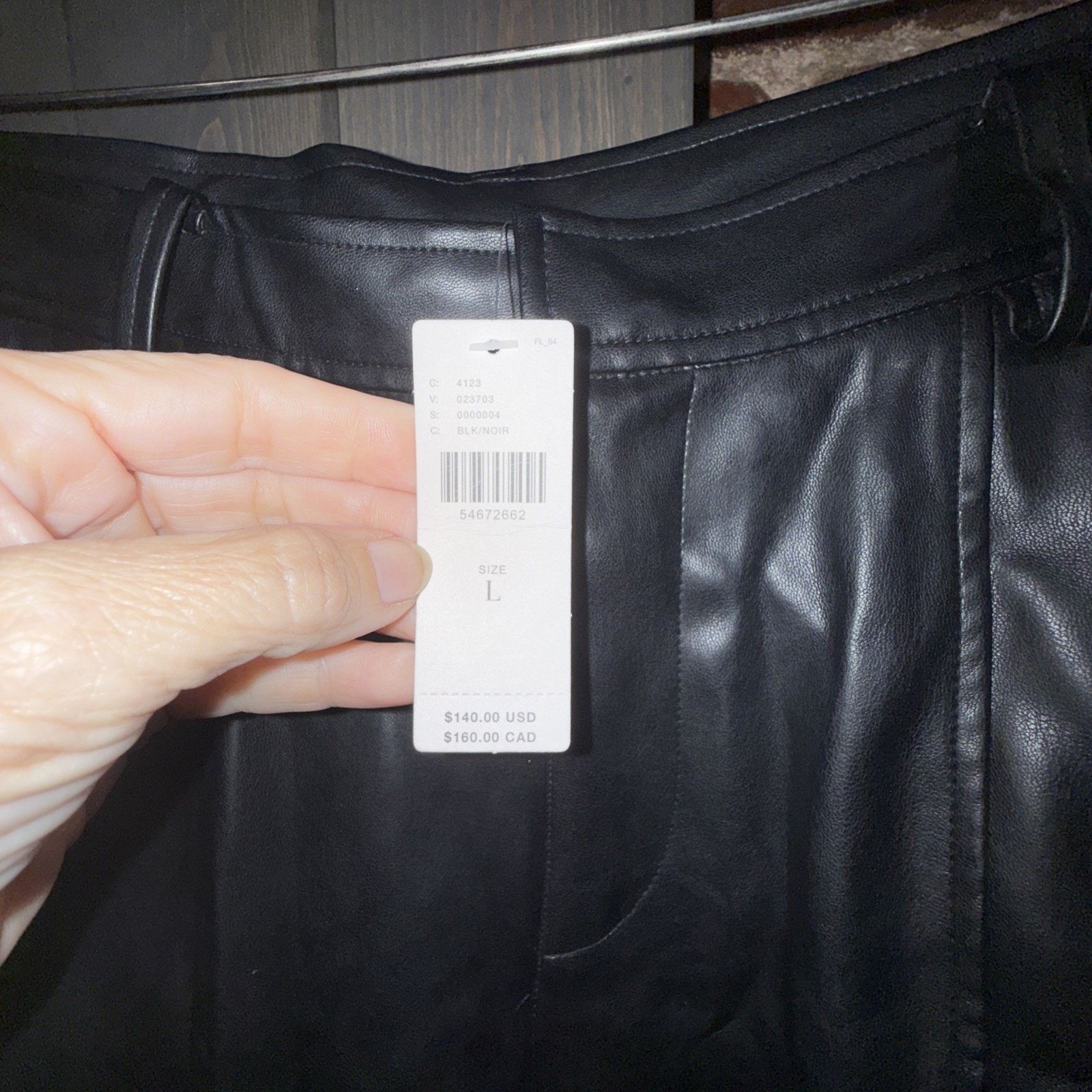 Anthropologie Anthropologie NWT Priscilla Faux leather pant cargo Sz Large Size 34" / US 12 / IT 48 - 7 Thumbnail