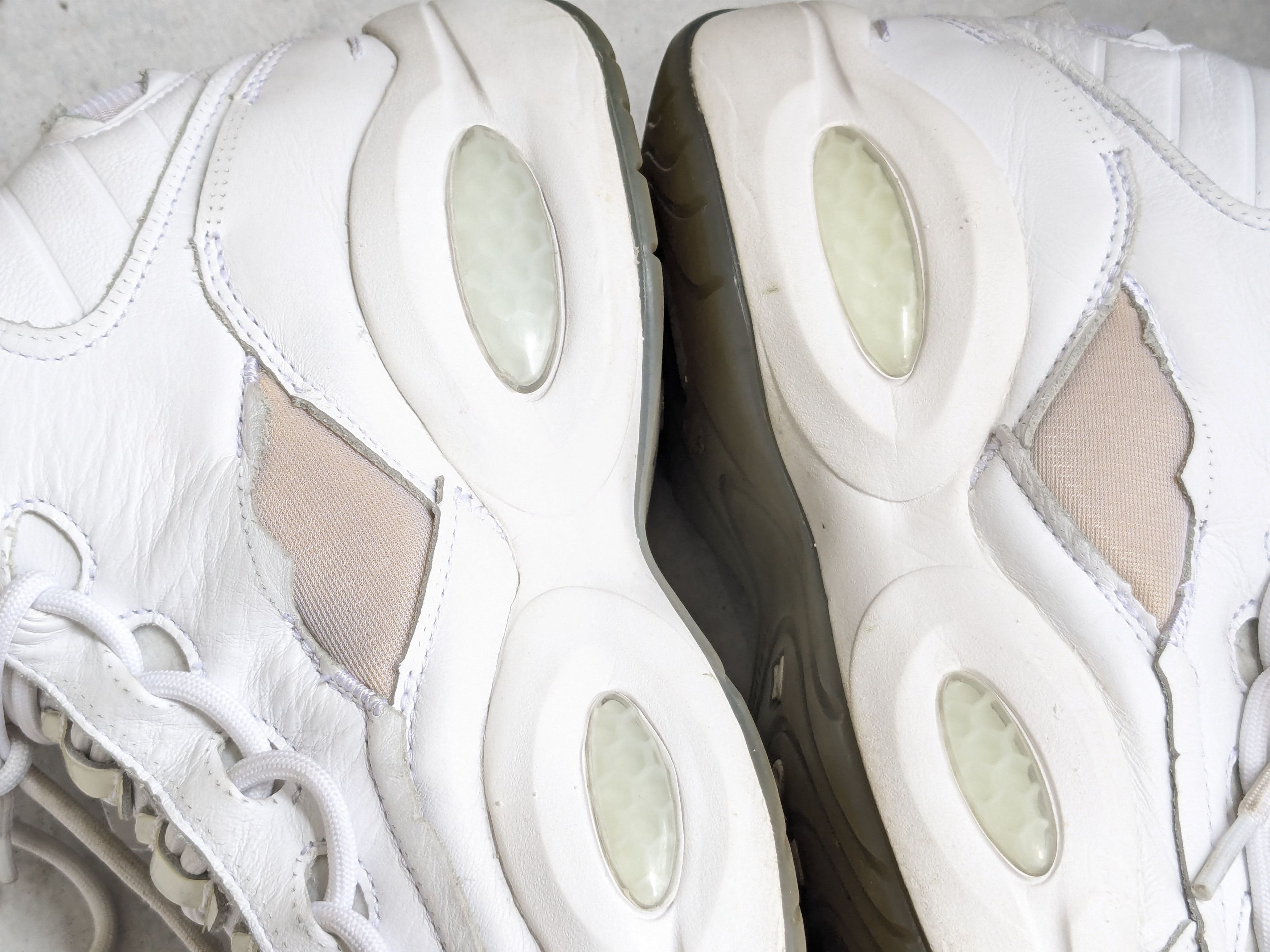 Maison Margiela × Reebok Maison Margiela Reebok Question White 11.5 Leather High Size US 11.5 / EU 44-45 - 14 Thumbnail
