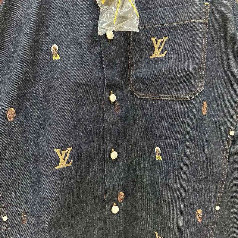 Louis Vuitton Louis Vuitton Portrait embroidered denim jacket Size US M / EU 48-50 / 2 - 4 Thumbnail