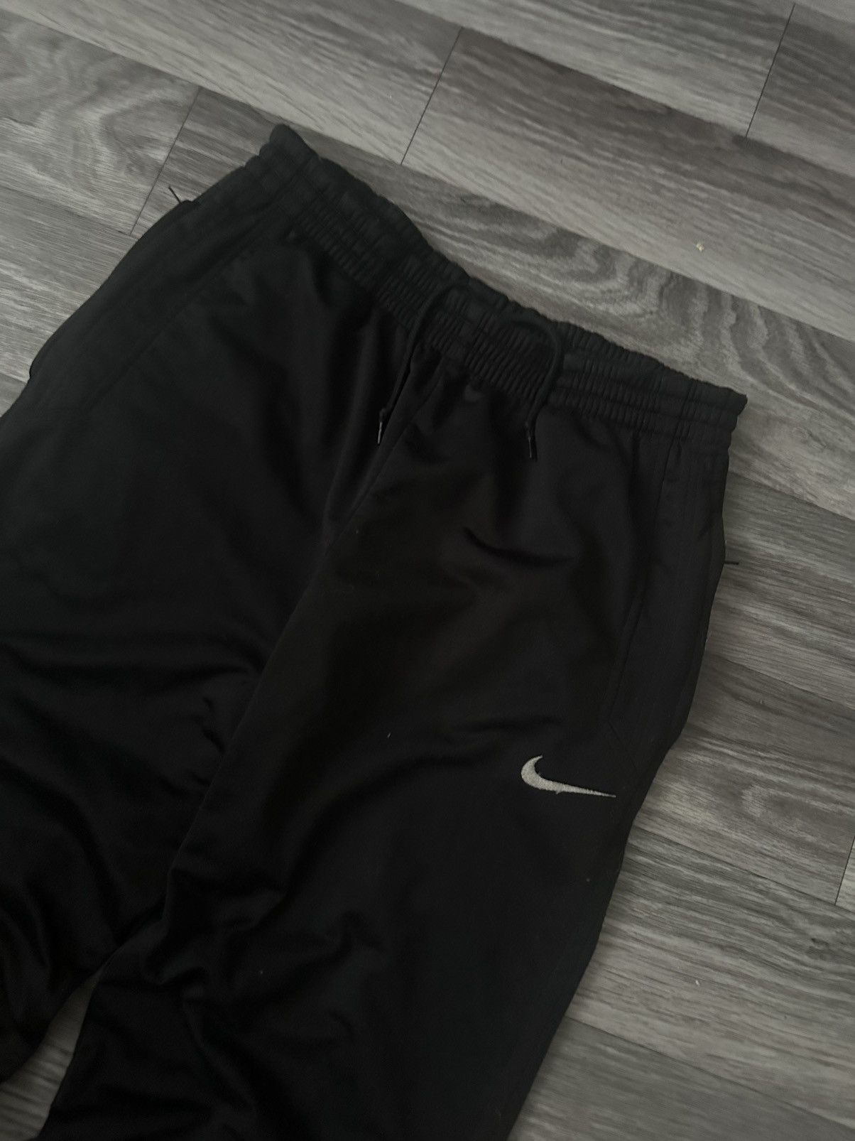 Nike Nike Vintage Black Baggy y2k Jogger Sweetpants Big Swoosh Size US 32 / EU 48 - 5 Thumbnail