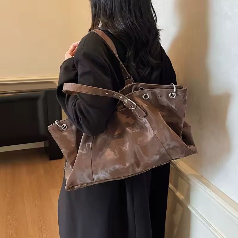 Other Designer Large Capacity PU Leather Bag Retro Handbag Size ONE SIZE - 2 Thumbnail