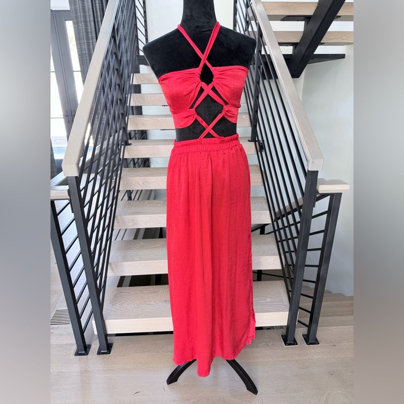 Other New Shimmery Red Halter Maxi Dress size XS Size XS / US 0-2 / IT 36-38 - 7 Thumbnail