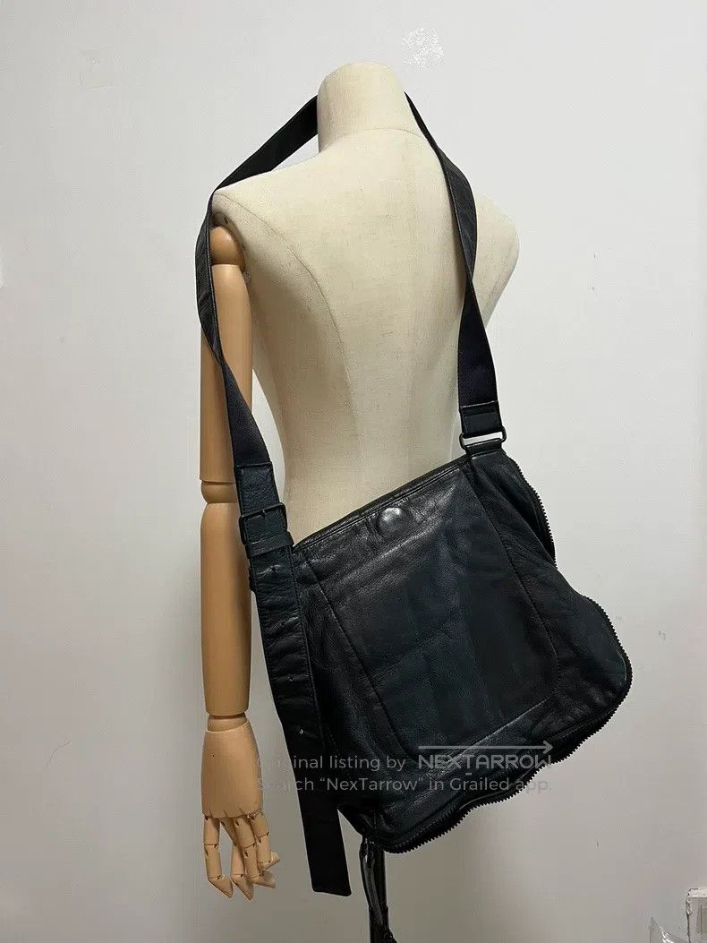 Yohji Yamamoto Yohji Yamamoto Crossbody bag, black, leather Size ONE SIZE - 5 Thumbnail