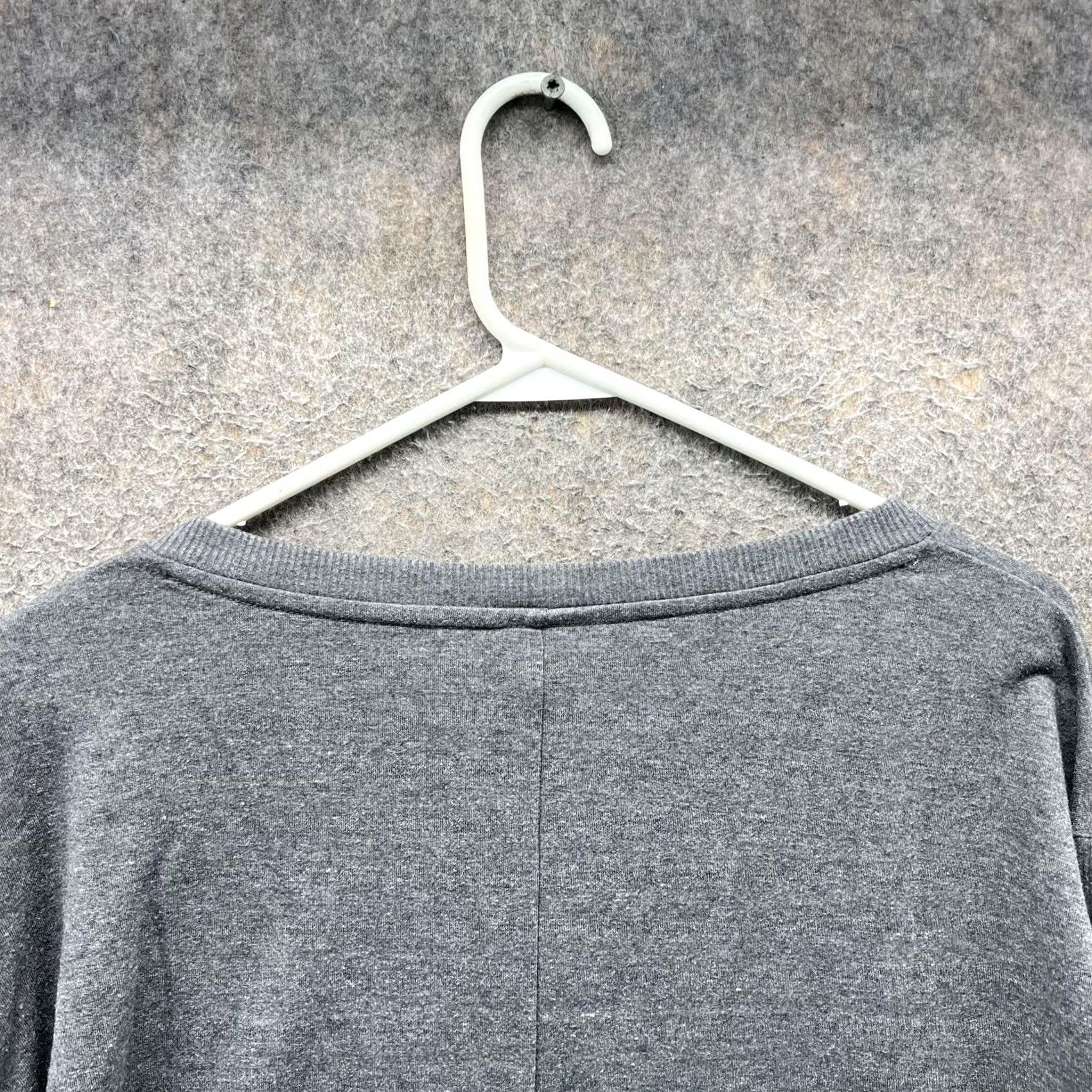 Reebok Reebok Sweatshirt Womens 2XL Gray V Neck Lightweight Pullover Top Knit Heather Shirt Womens 2XL Gray V-Neck Pullover Lightweight Activewear Size XXL / US 16-18 / IT 52-54 - 7 Thumbnail
