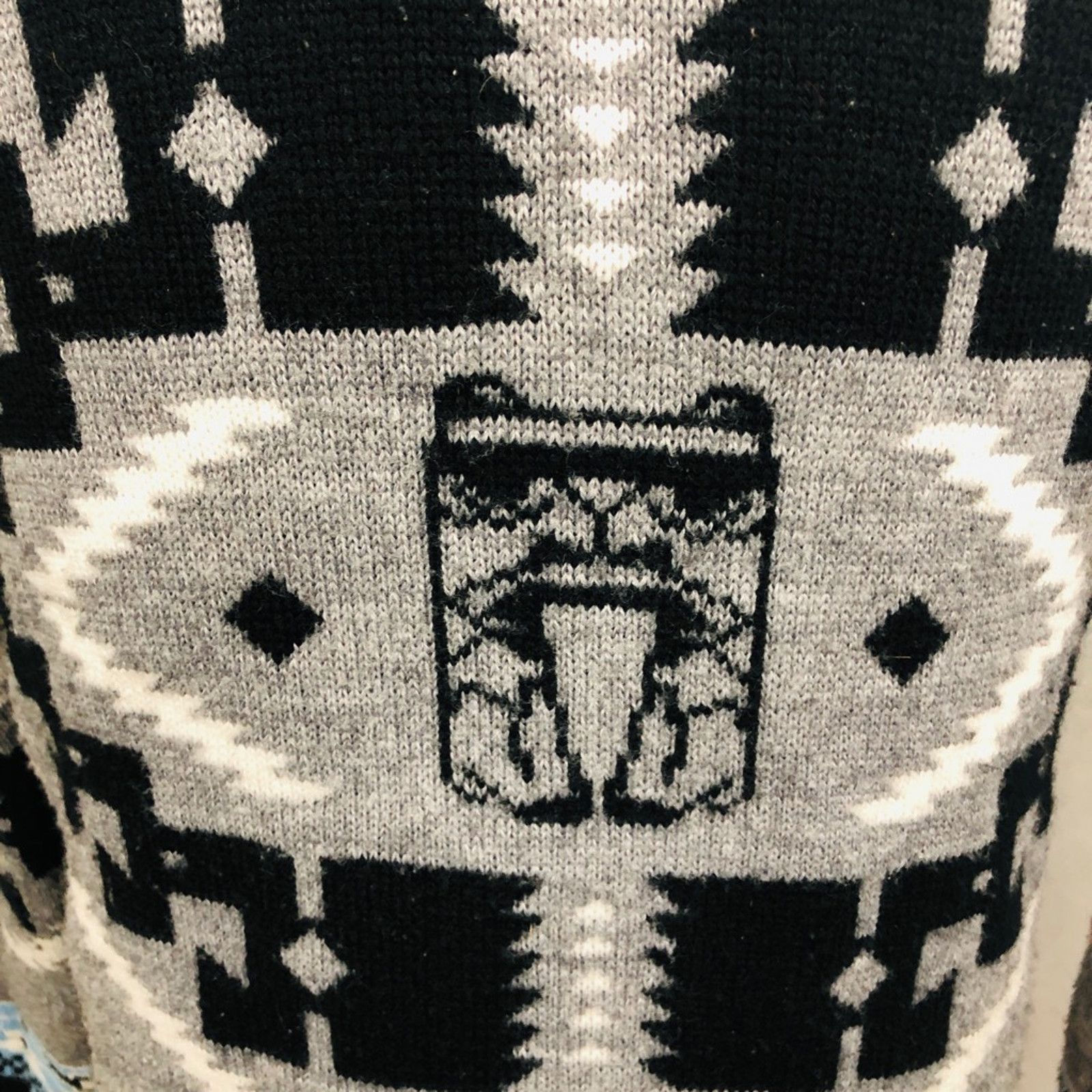 The Unbranded Brand Vanguard Sweater Gray Aztec Wool Blend Ribbed Australia S Size US S / EU 44-46 / 1 - 6 Thumbnail