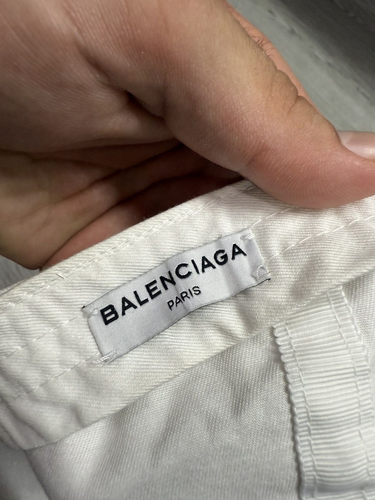 Balenciaga 90’s BALENCIAGA RARE CENTRAL LOGO Y2K RETRO VINTAGE HAT Size ONE SIZE - 8 Thumbnail