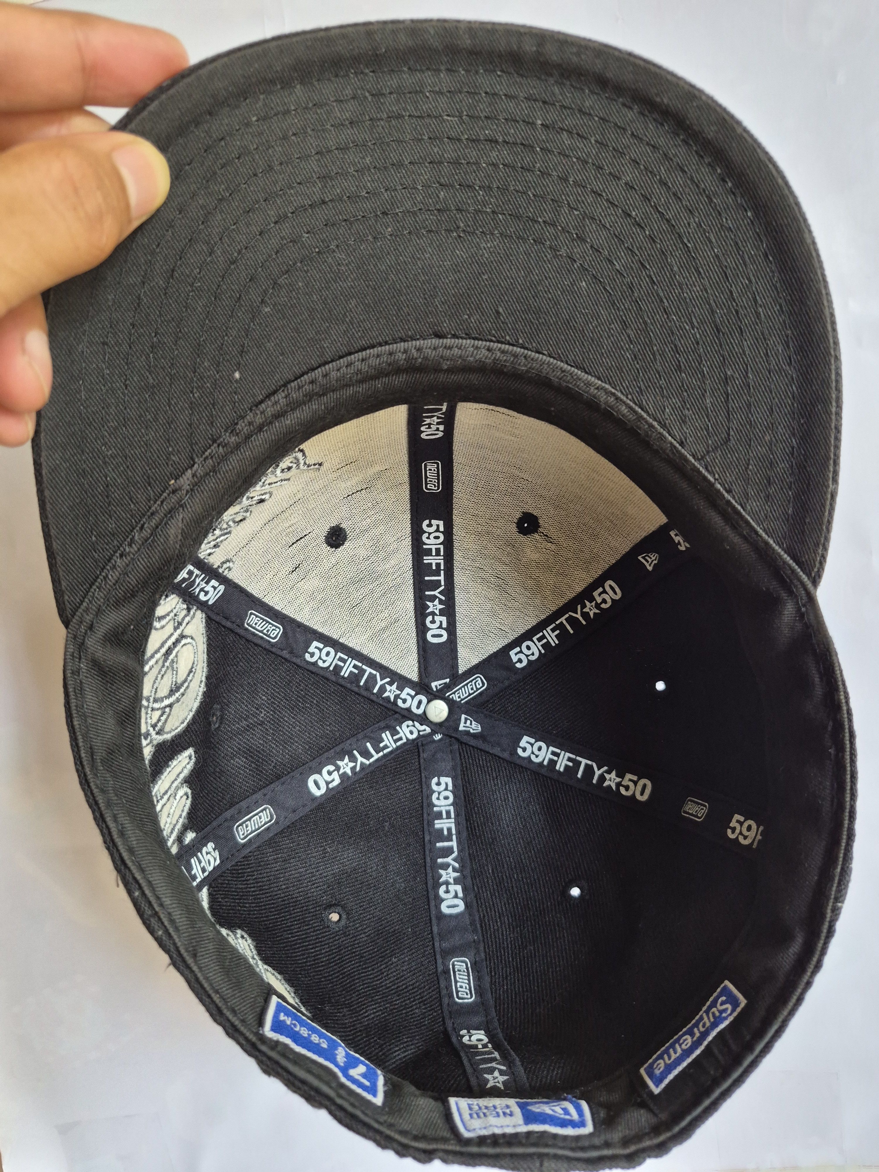 New Era × Supreme World Famous Supreme x New Era Hats Size 44 - 5 Thumbnail