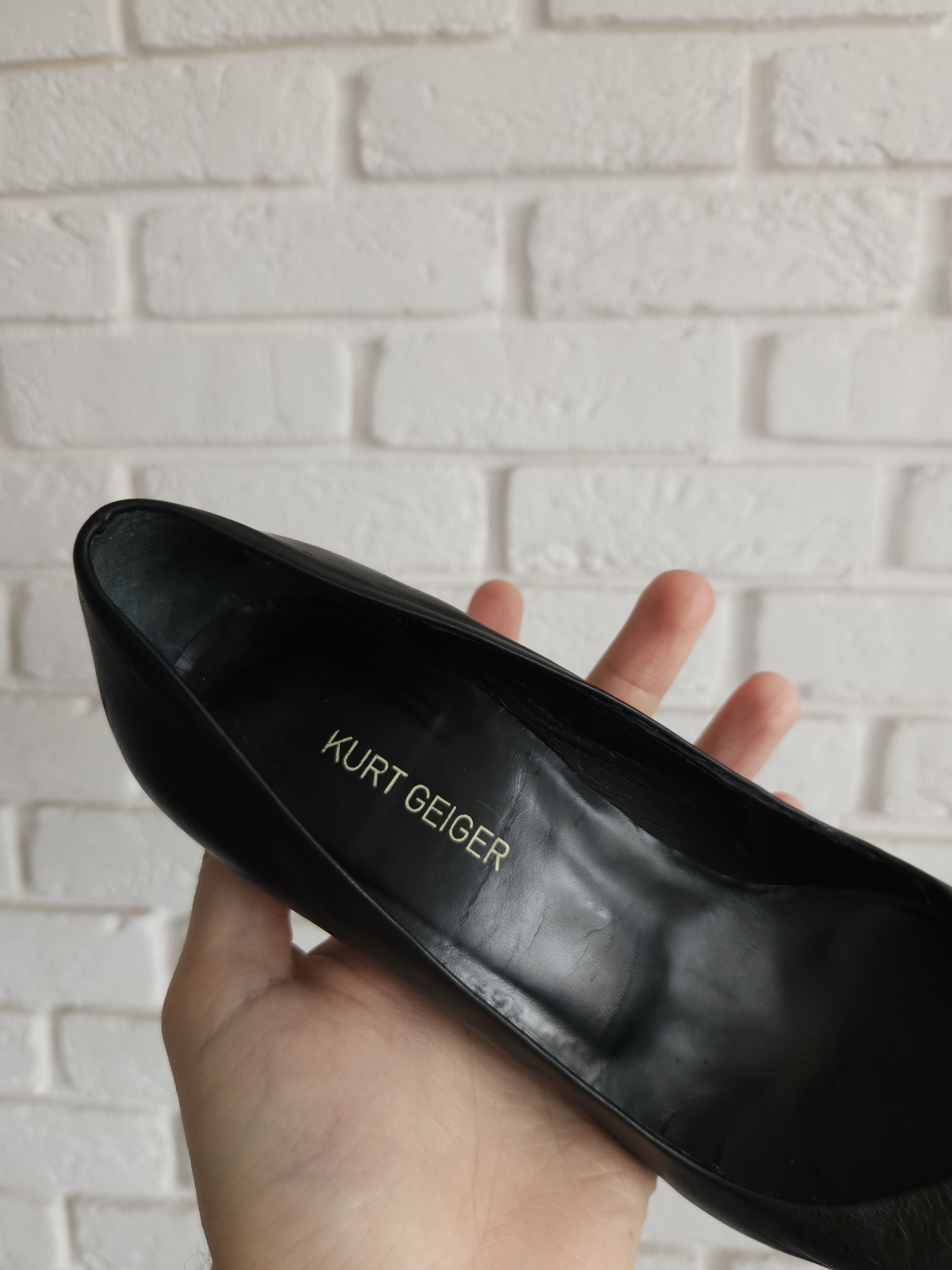 Leather Vintage Leather Black kitten Heels Kurt Geiger Size US 10 / IT 40 - 7 Thumbnail