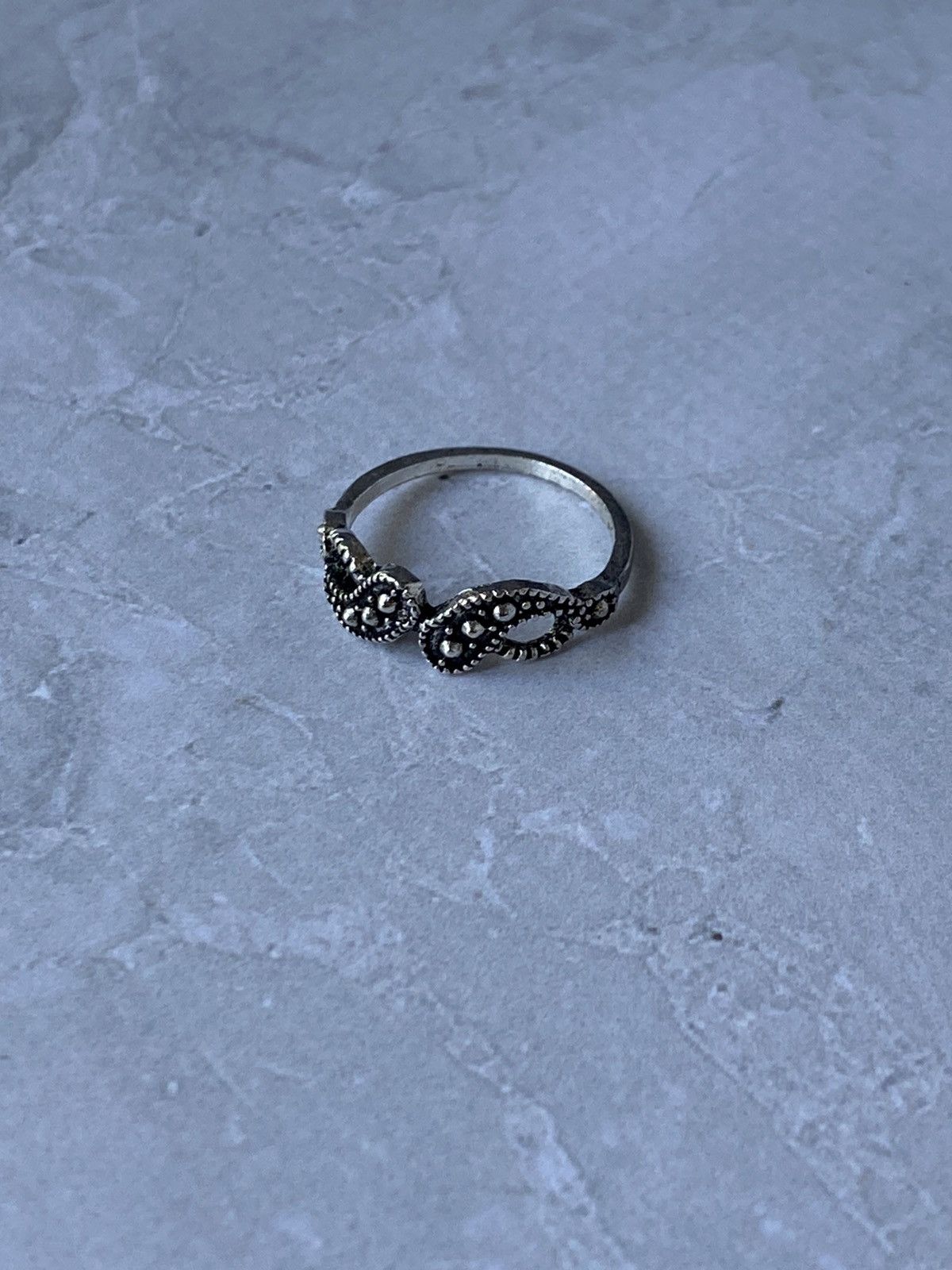 Japanese Brand × Jewelry × Vintage Vintage Ornate Drop Motif Ring - Retro Style Size ONE SIZE - 1 Thumbnail