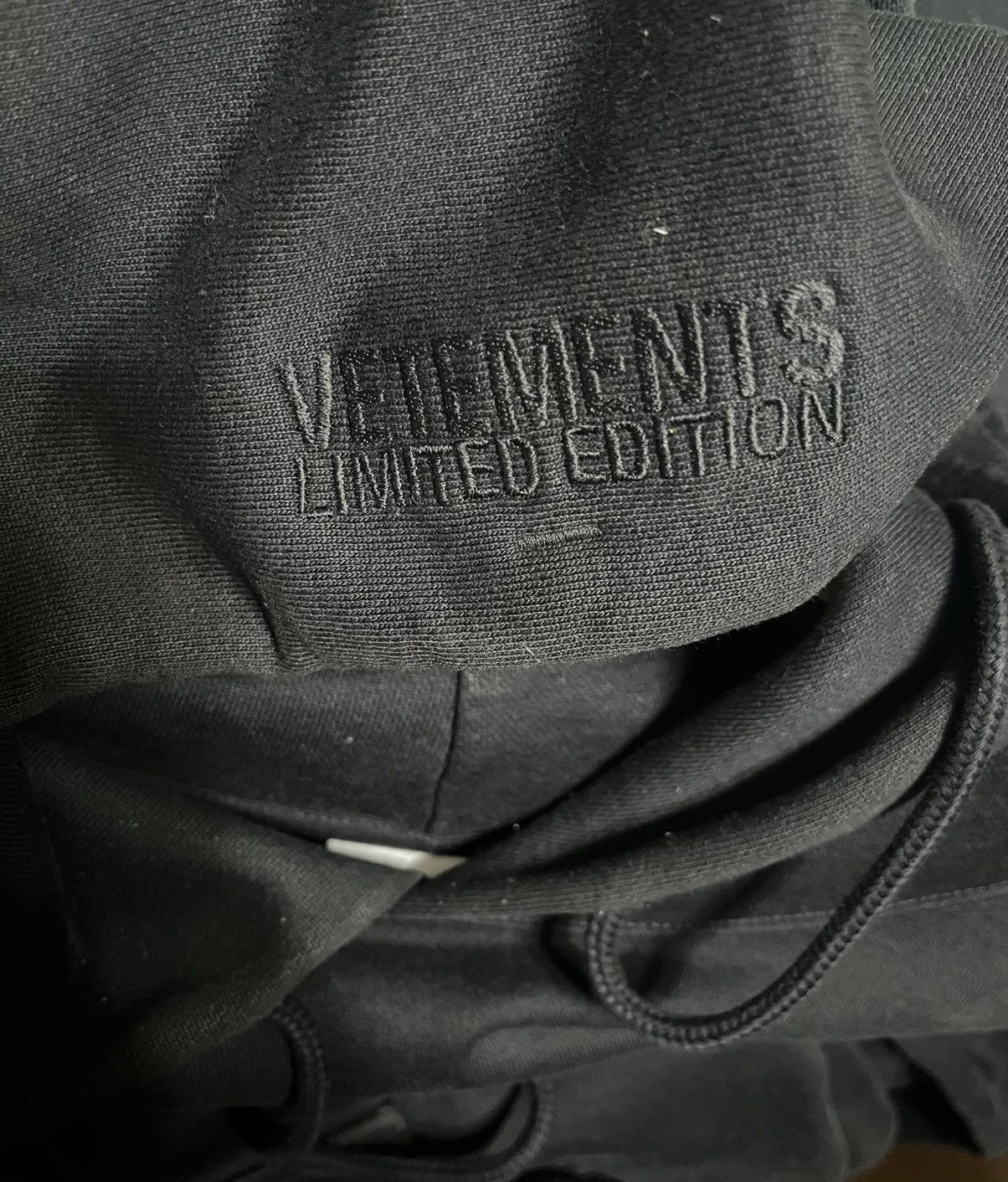 Vetements Vetements Crystal Dragon Hoodie Size US XL / EU 56 / 4 - 3 Thumbnail