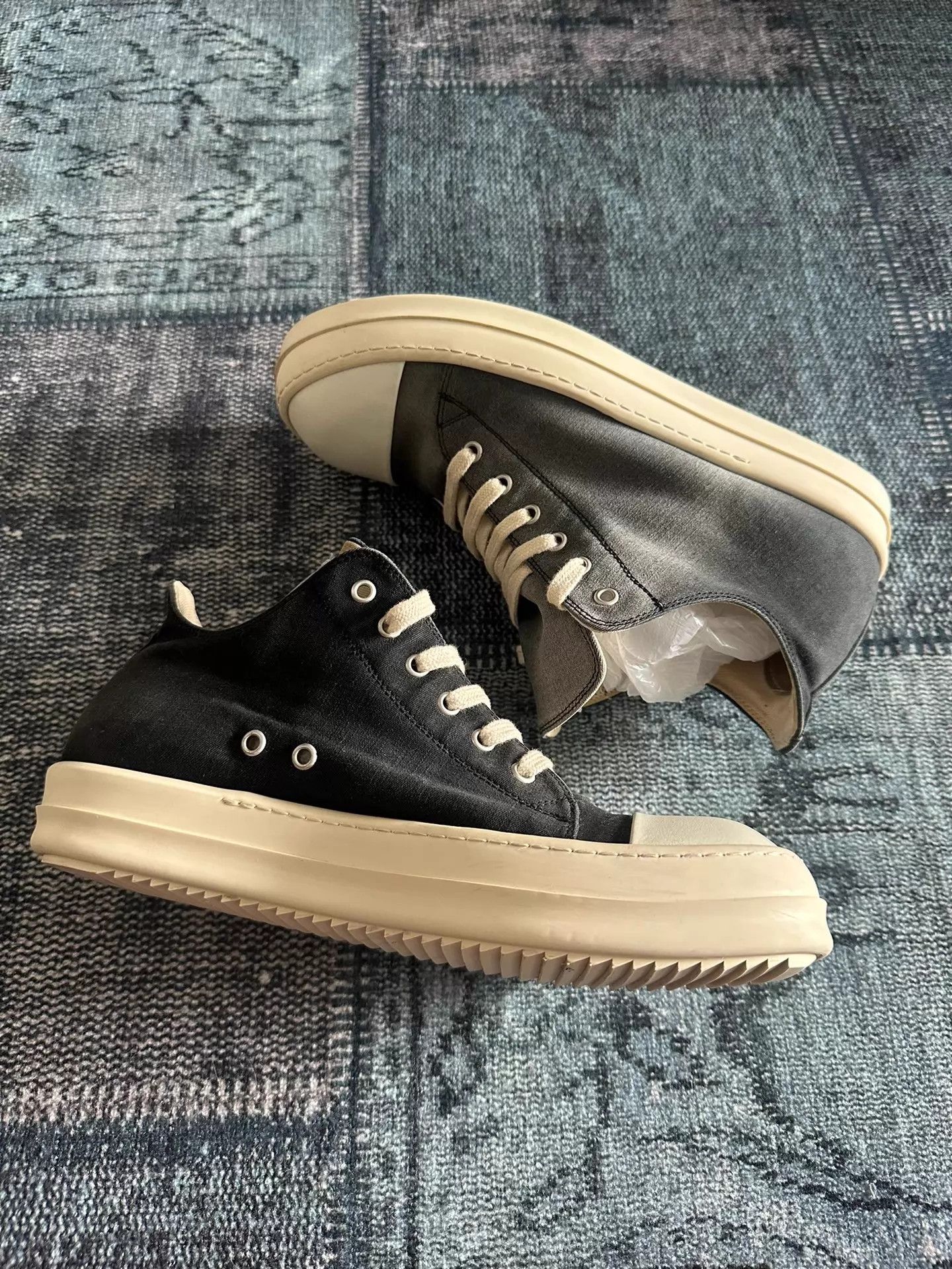 Rick Owens Rick Owens Double Stitch Gradient Low Top 42.5 Size US 9.5 / EU 42-43 - 1 Thumbnail