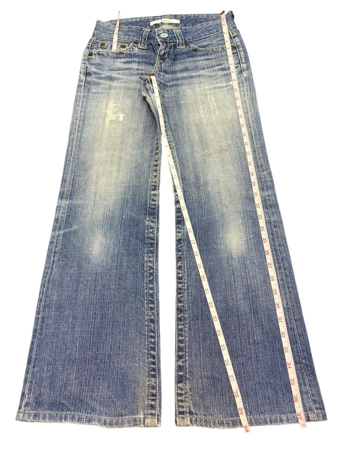 Uniqlo Vintage Japanese Uniqlo Distress Low Rise Flare Jeans Size 28" / US 6 / IT 42 - 7 Thumbnail