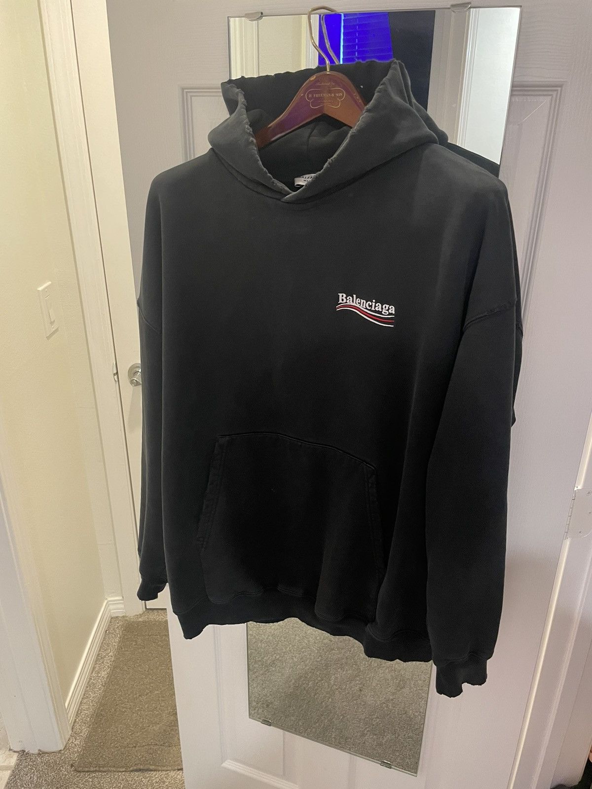 Balenciaga Balenciaga distressed campaign hoodie Size US XS / EU 42 / 0 - 4 Thumbnail