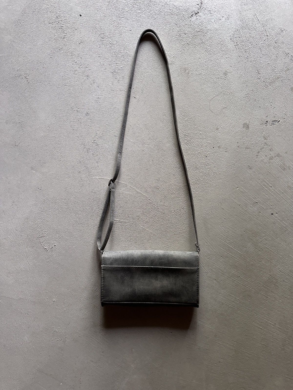 Japanese Brand × Vintage × Yohji Yamamoto vintage y's yohji yamamoto grey suede clutch purse bag Size ONE SIZE - 3 Thumbnail