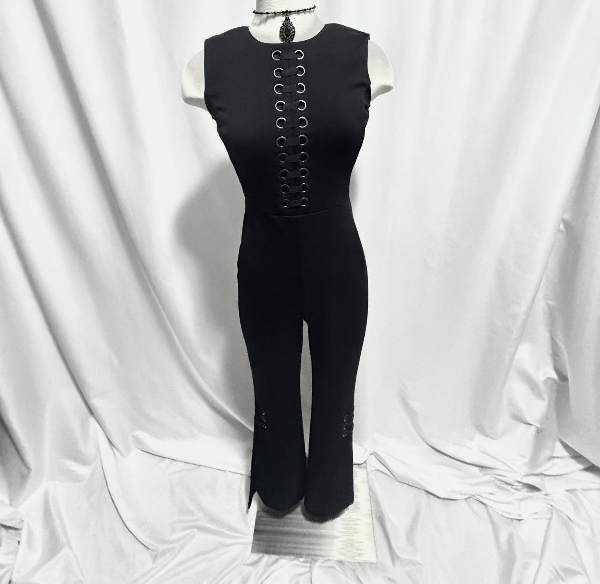 Designer × Other × Vintage Vintage Black Lace Jumpsuit Romper Small – Elegant & Preppy Size 26" / US 2 / IT 38 - 1 Thumbnail