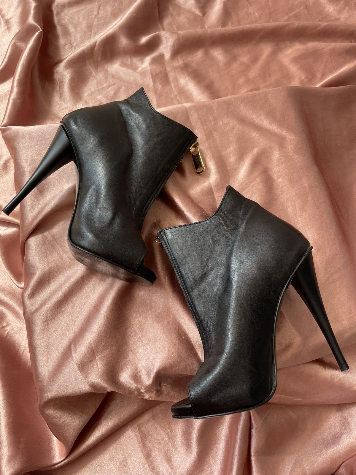 Giuseppe Zanotti Giuseppe Zanotti boots Size US 6 / IT 36 - 7 Thumbnail