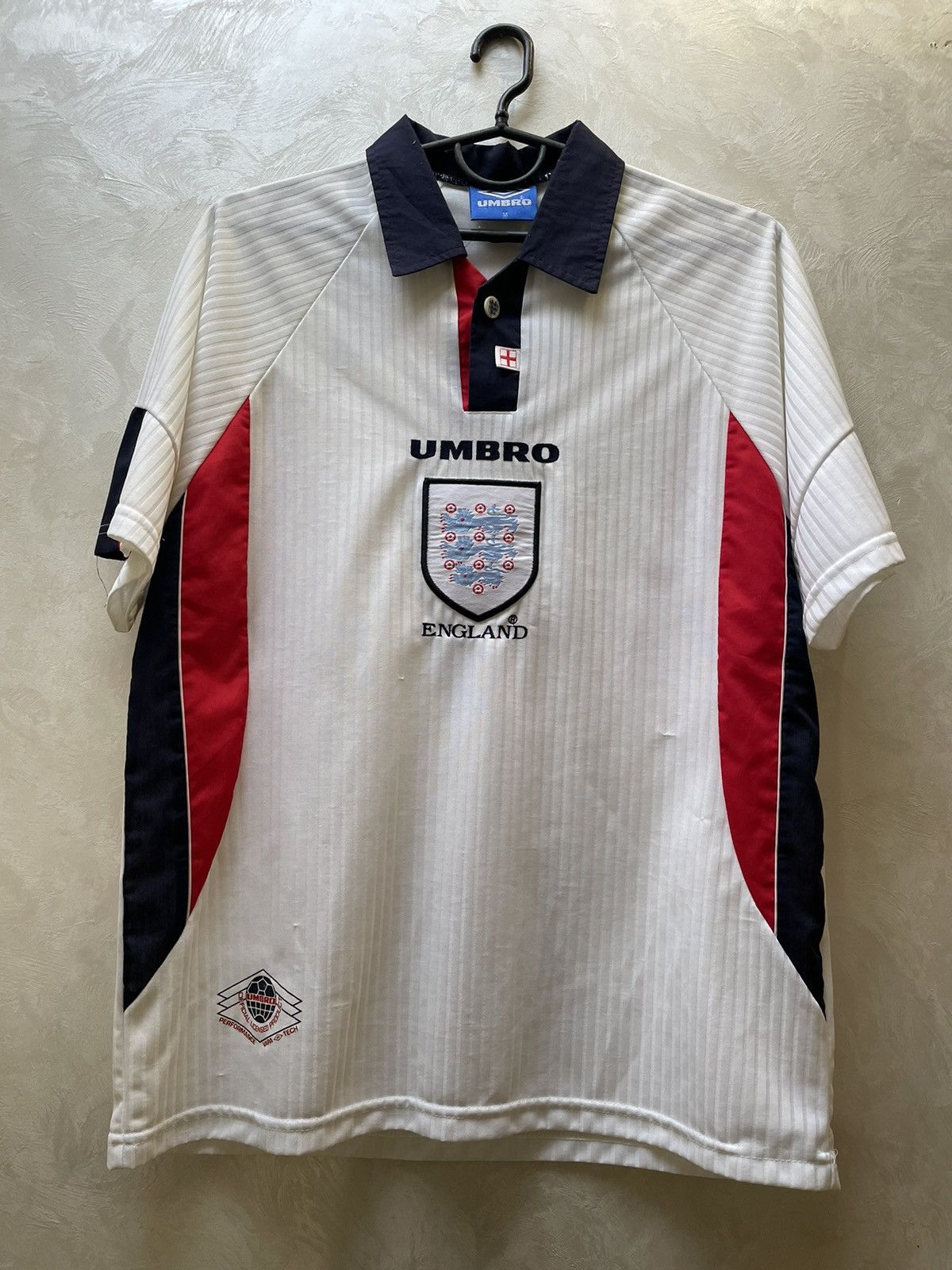Umbro × Vintage ENGLAND UMBRO 1997/1998 HOME FOOTBALL SHIRT SOCCER JERSEY Size US M / EU 48-50 / 2 - 1 Thumbnail