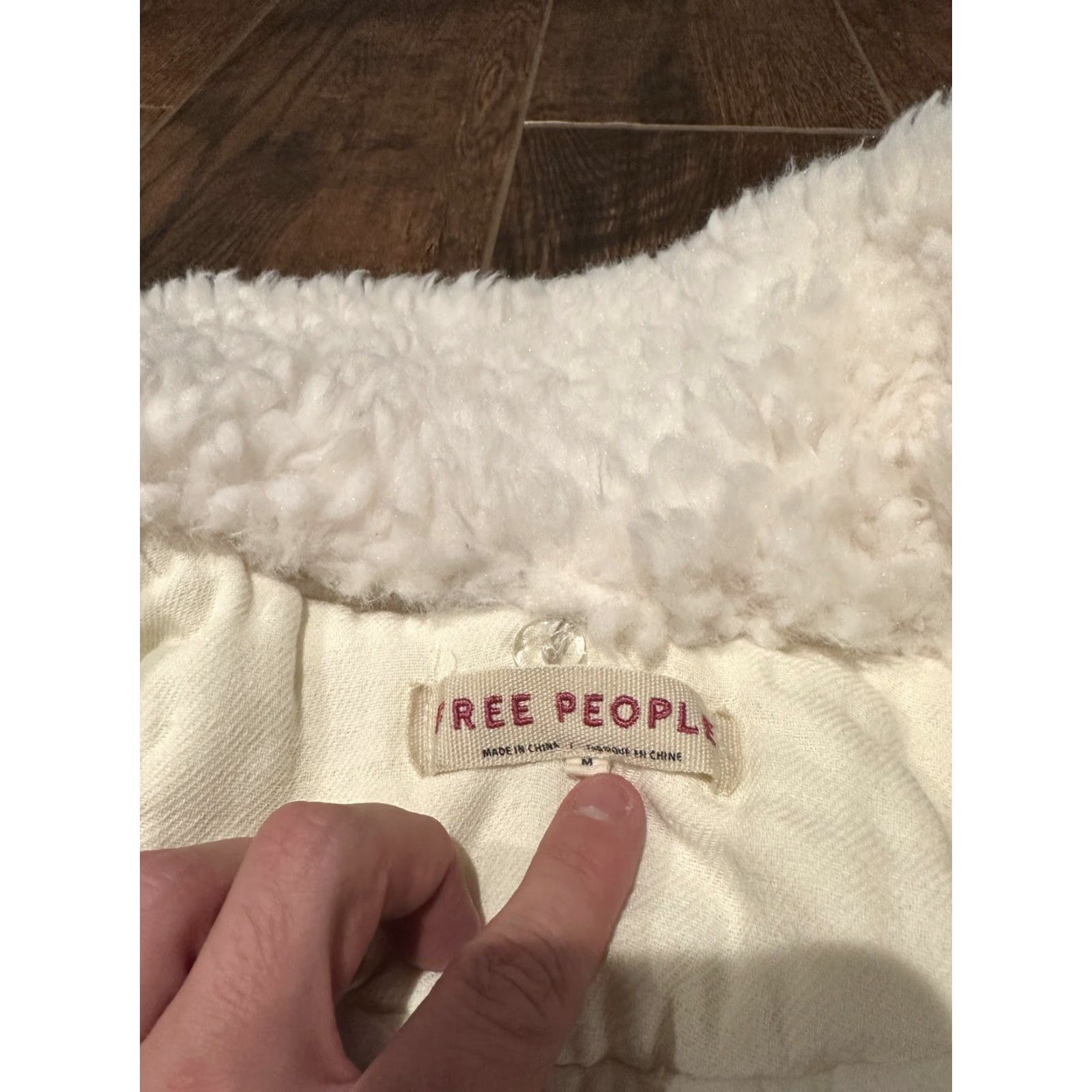 Free People FREE PEOPLE Bomber Jacket Women's Medium Ivory Faux Fur Cropped NWT We The Free Bohemian 70s Size M / US 6-8 / IT 42-44 - 7 Thumbnail