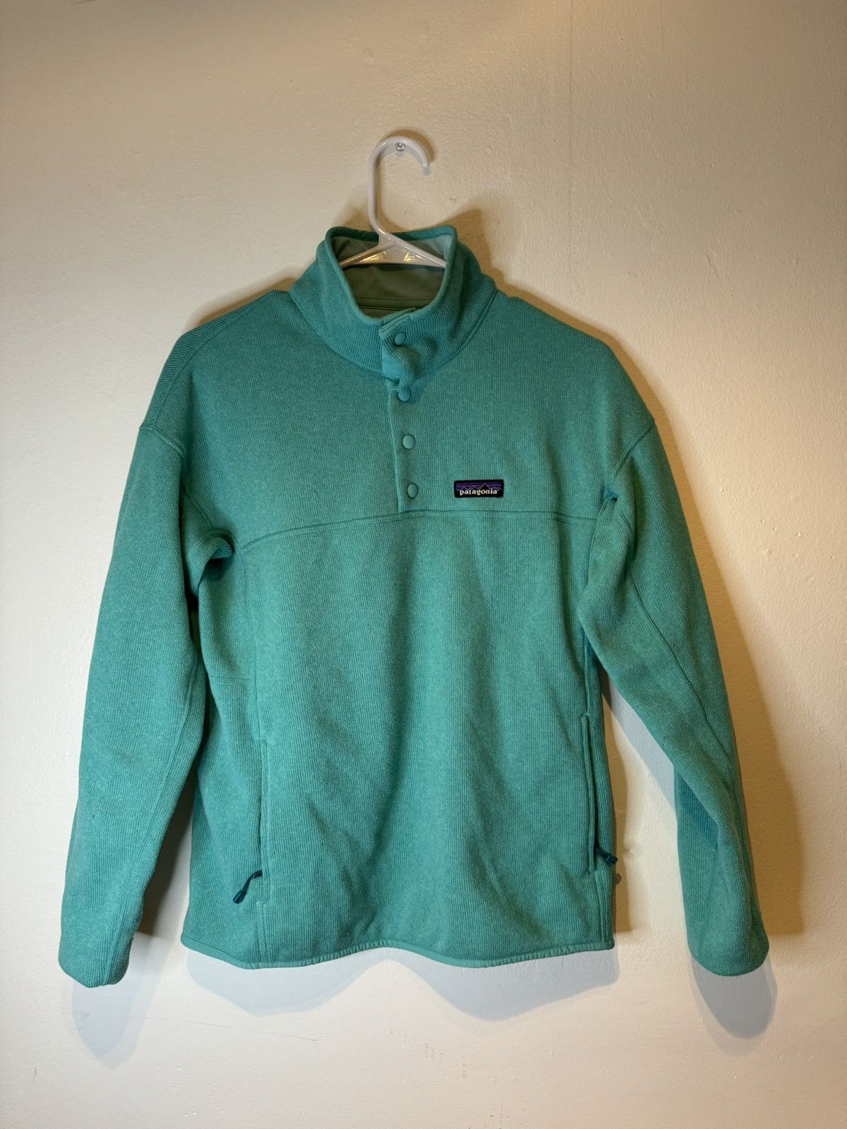 Patagonia Men’s Better hotsell Sweater Marsupial Teal 1/4 Snap Button Pullover