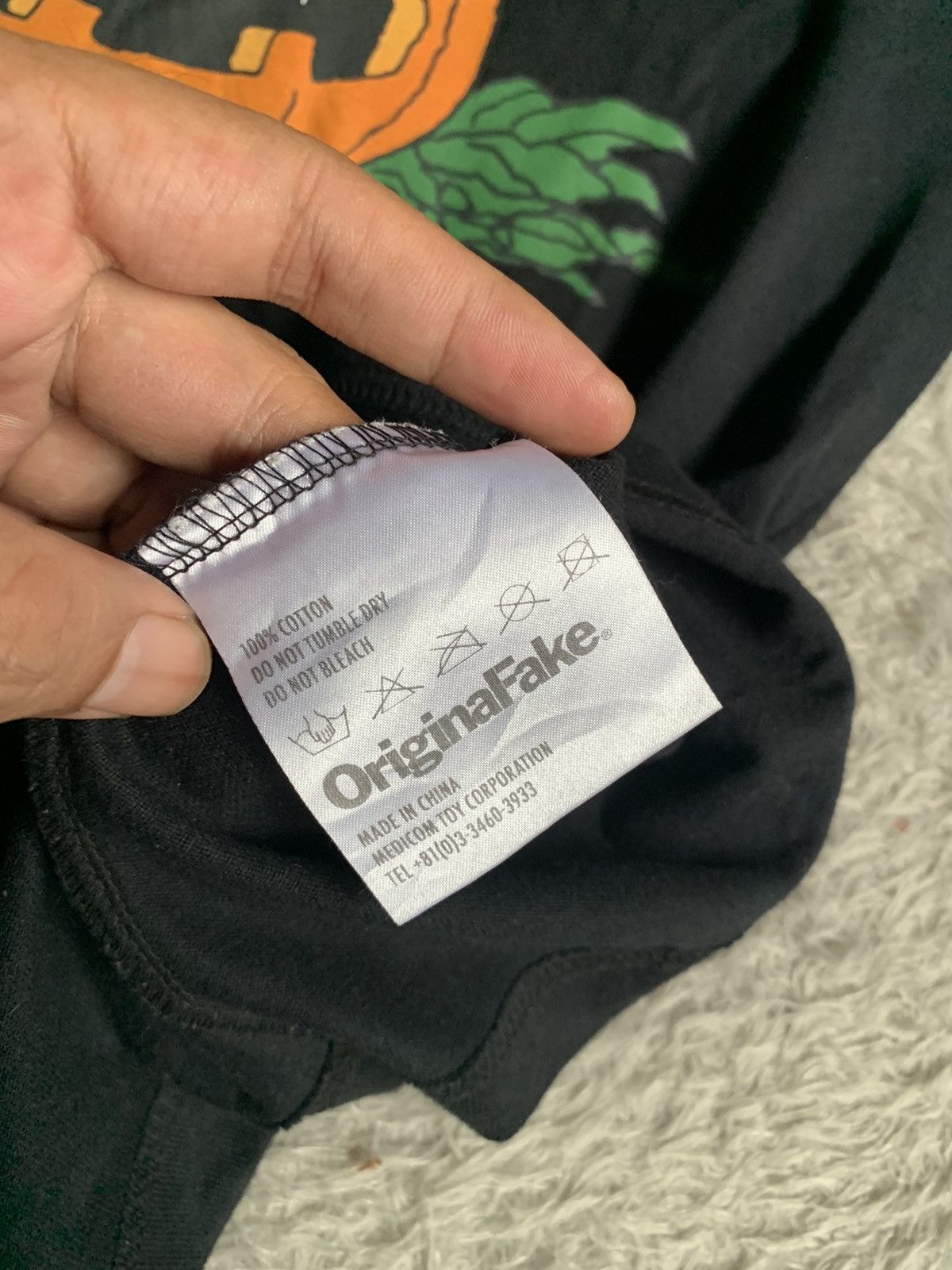 Original Fake × Peanuts Kaws x Original Fake x Peanuts 2011 Tee Size US M / EU 48-50 / 2 - 5 Thumbnail