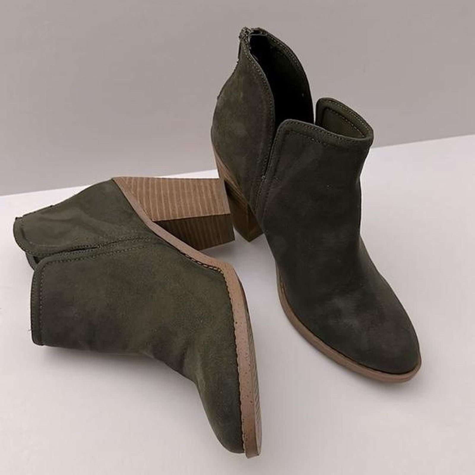 Joie Joie stylish ankle boots in Size US 7.5 / IT 37.5 - 2 Thumbnail