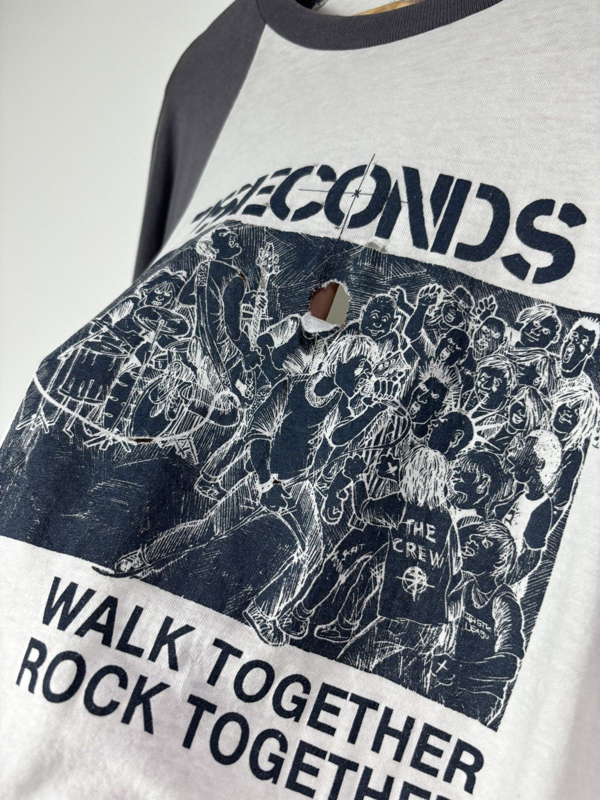 Band Tees Vintage distressed 2000’s 7 seconds band Size US L / EU 52-54 / 3 - 4 Thumbnail