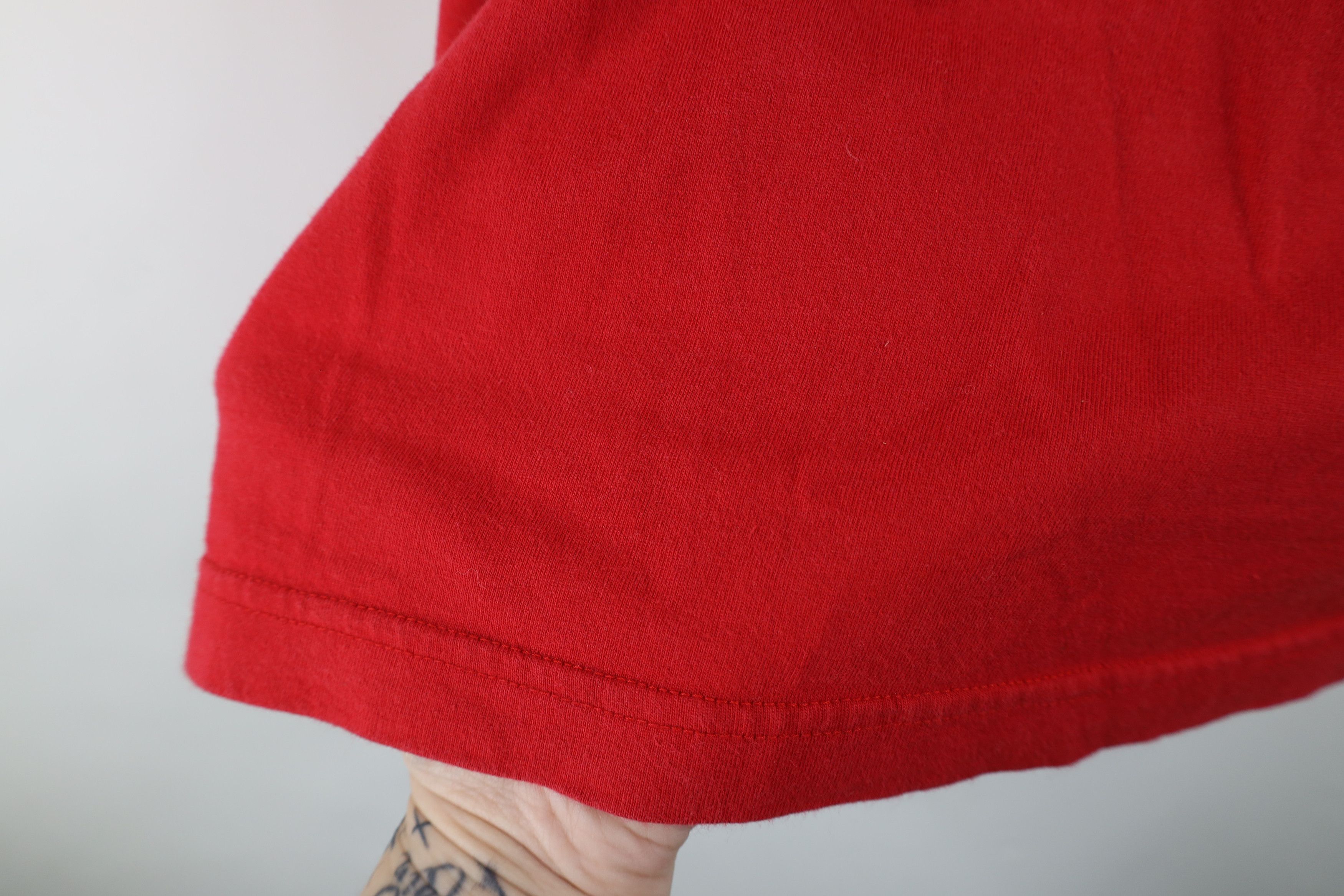 Vintage Vintage 90s Streetwear Giordano Short Sleeve T-Shirt Red Size US S / EU 44-46 / 1 - 6 Thumbnail