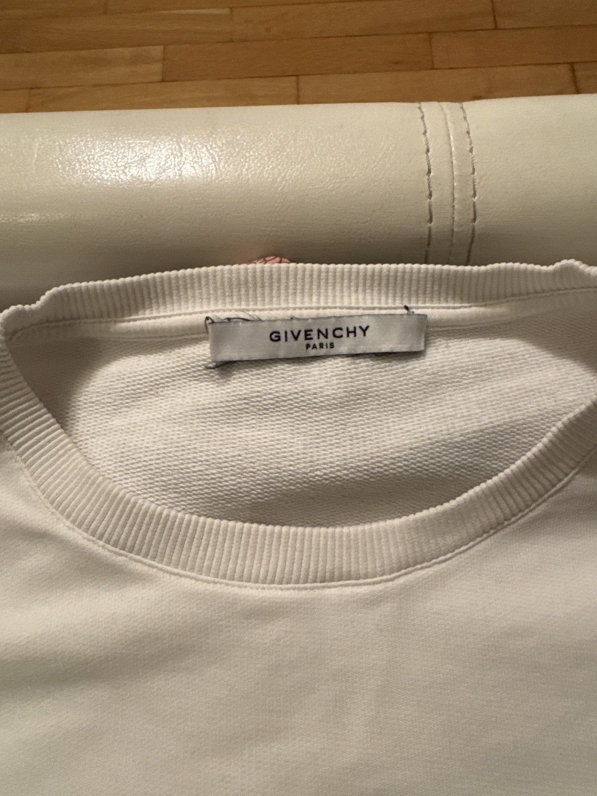 Givenchy Givenchy rainbow crewneck Size US M / EU 48-50 / 2 - 2 Thumbnail