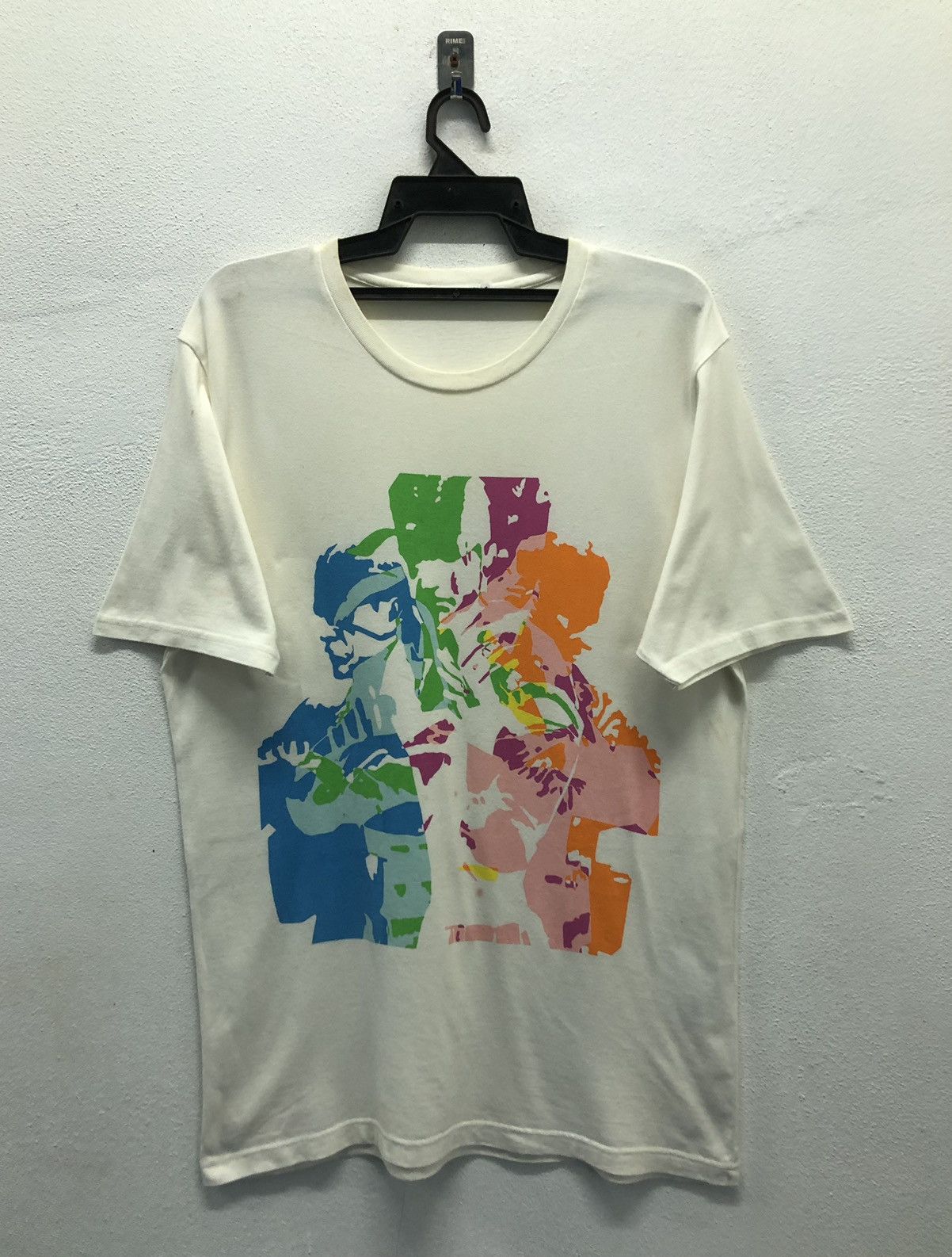 Uniqlo Uniqlo Metal Gear Solid 4 Guns Of The Patriots T-Shirt Size US XL / EU 56 / 4 - 1 Thumbnail