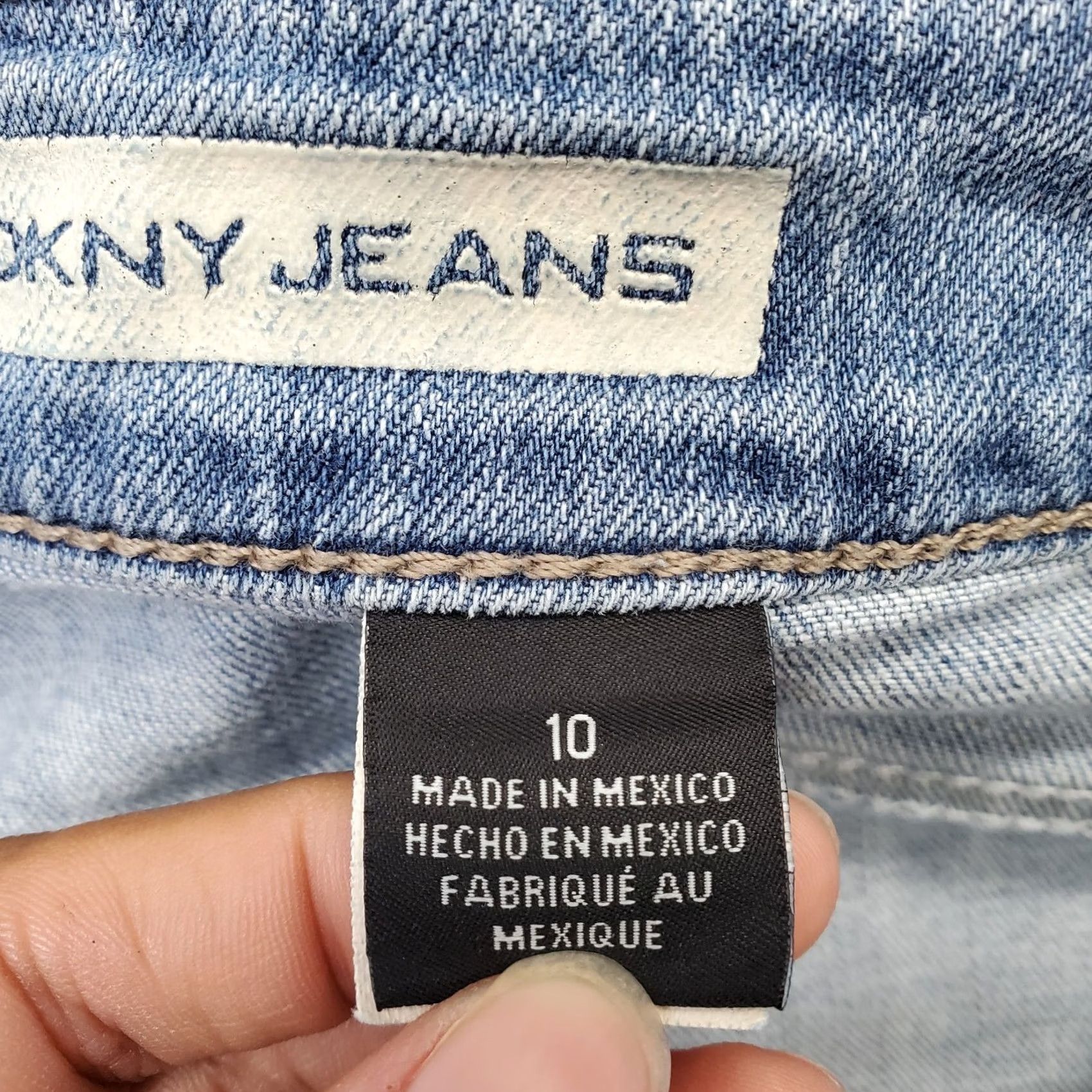 DKNY DKNY Cropped Jeans Womens 10 Blue Denim 5-Pocket Design Cuffed Hem Ludlow Size 32" / US 10 / IT 46 - 7 Thumbnail