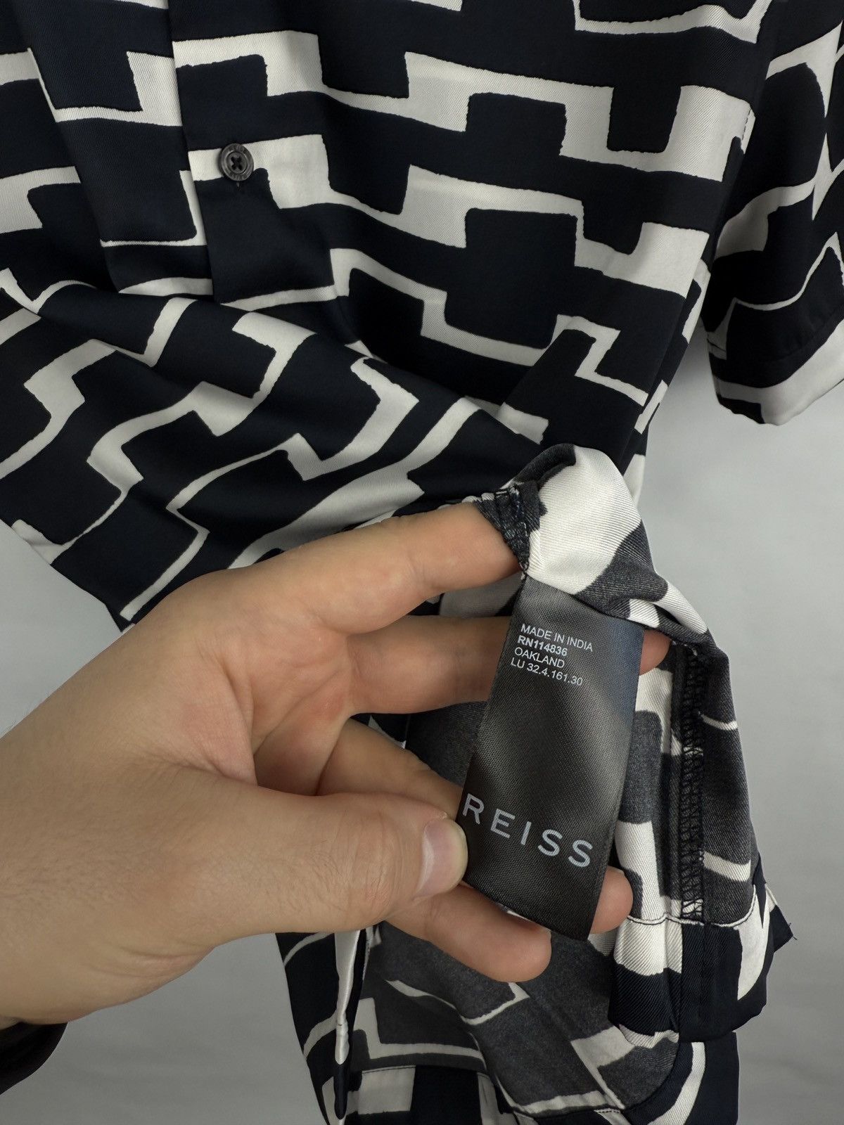 Reiss Reiss Luxury Abstract Asymmetrical Button Up Shirt Rare Size US M / EU 48-50 / 2 - 7 Thumbnail