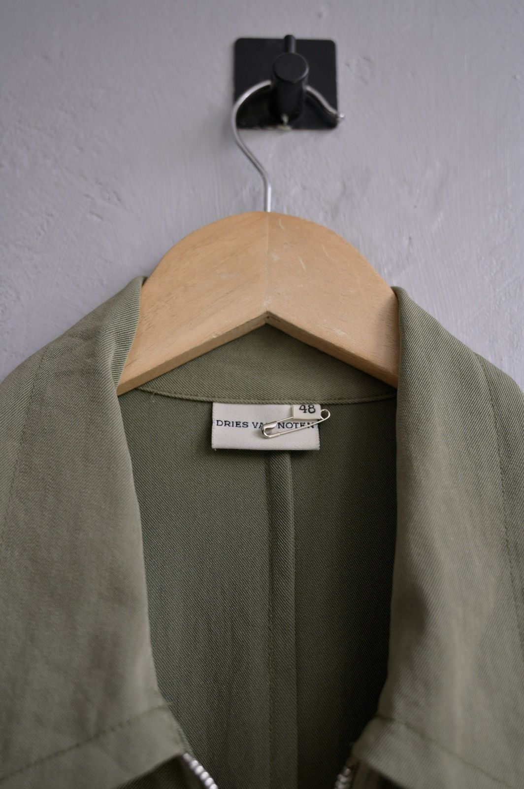 Dries Van Noten Dries Van Noten Fall 1995 military light wool runway jacket Size US M / EU 48-50 / 2 - 7 Thumbnail