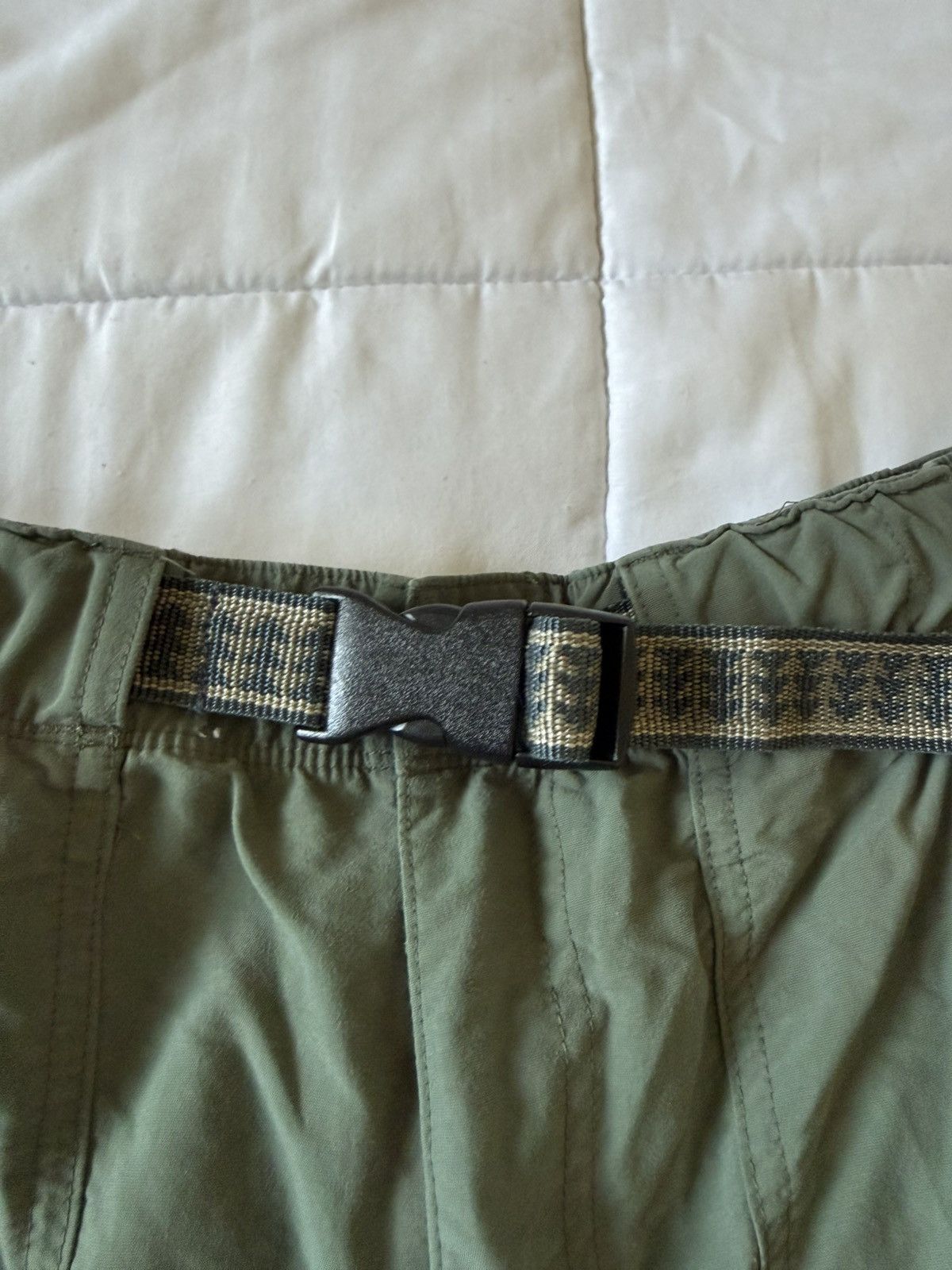 L.L. Bean L.L. Bean Forest Green Cargo Shorts Size US 32 / EU 48 - 2 Thumbnail