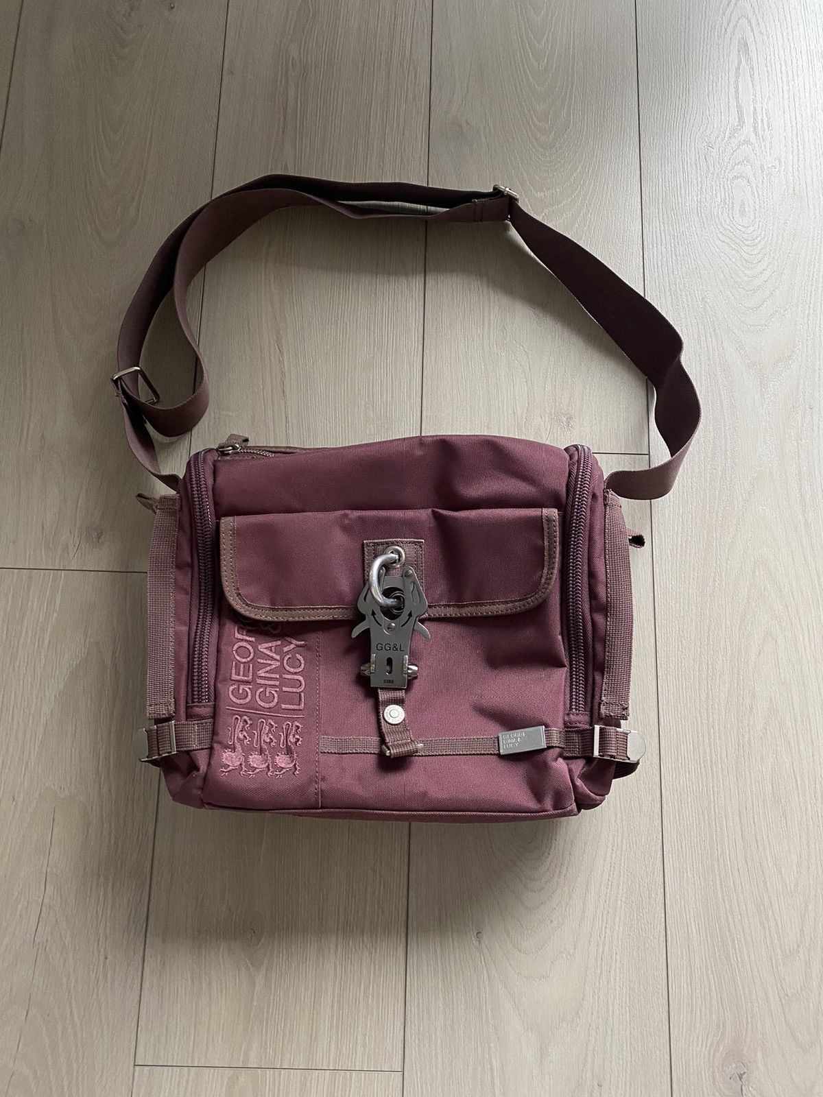 George Gina Lucy avant-garde bag