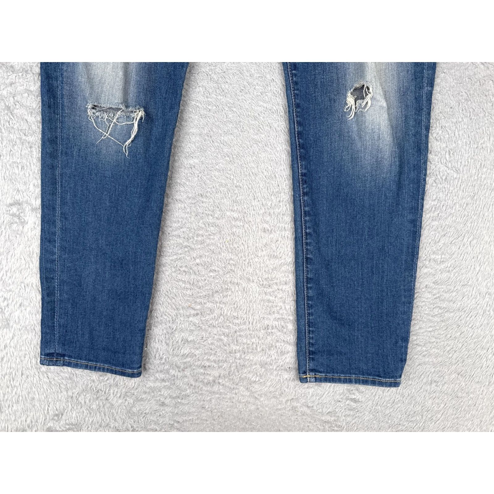 7 For All Mankind 7 For All Mankind Jeans Womens 30x28 Blue Josefina Skinny Boyfriend Distressed Size 30" / US 8 / IT 44 - 2 Thumbnail