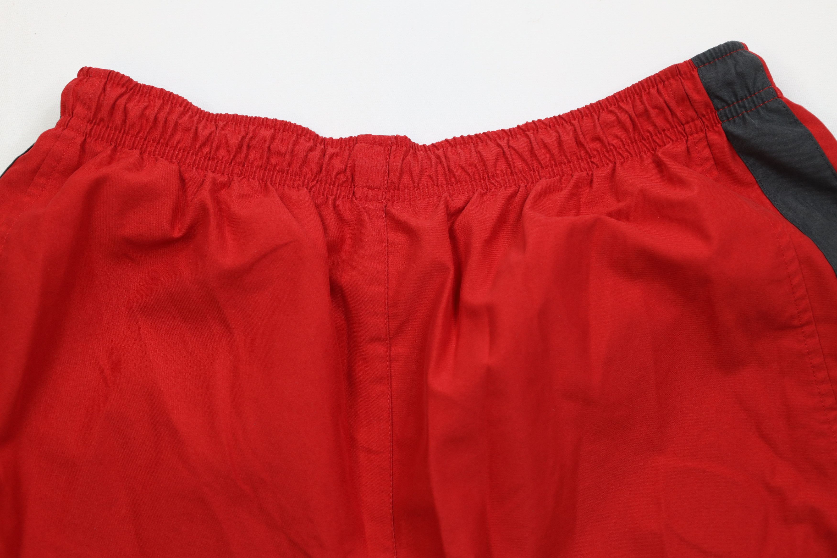 Nike Vintage Y2K Nike Scott Mini Swoosh Lined Cargo Shorts Trunks Size US 34 / EU 50 - 12 Thumbnail