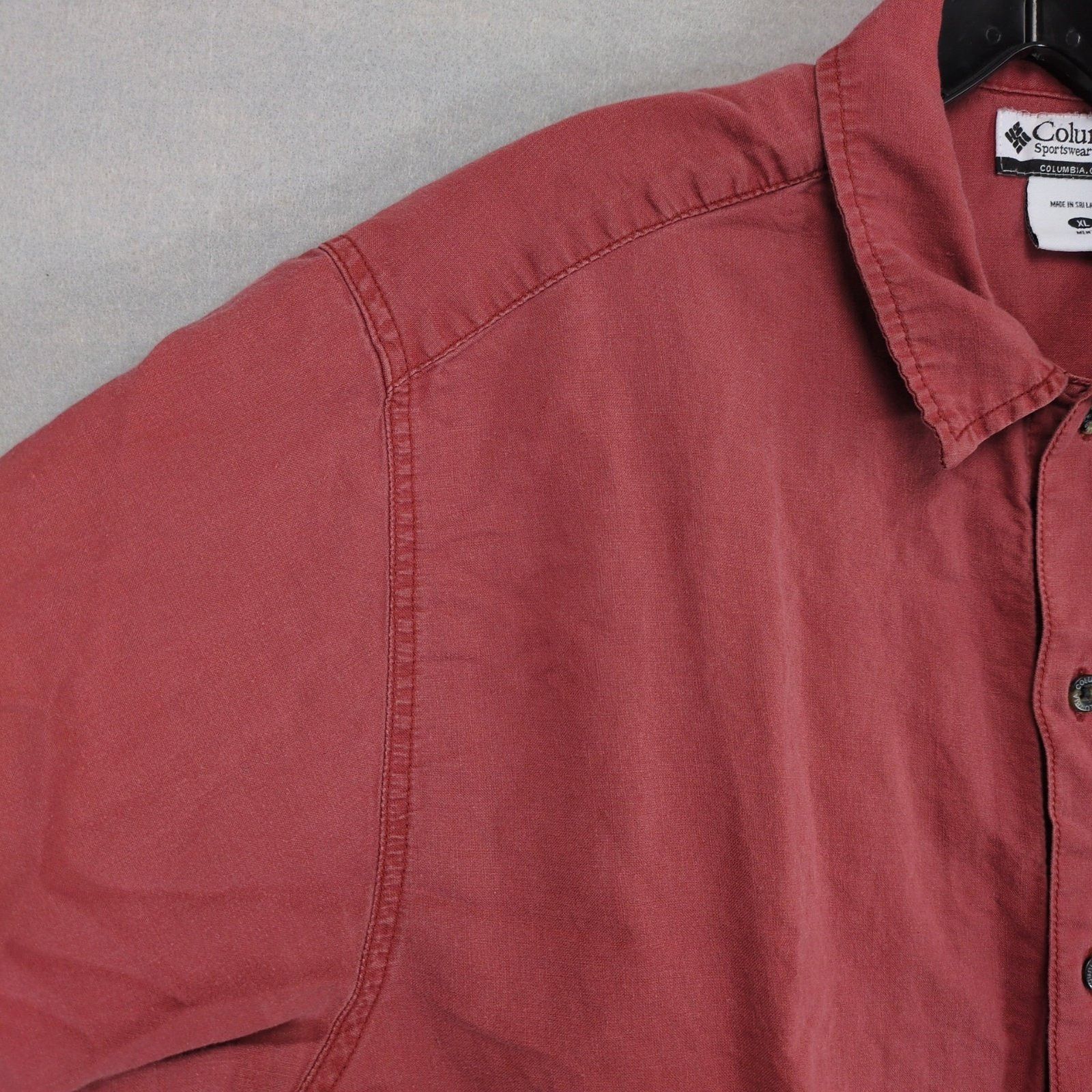 Columbia Columbia Men's XL Red Button Up Short Sleeve Pocket Shirt Size US XL / EU 56 / 4 - 5 Thumbnail