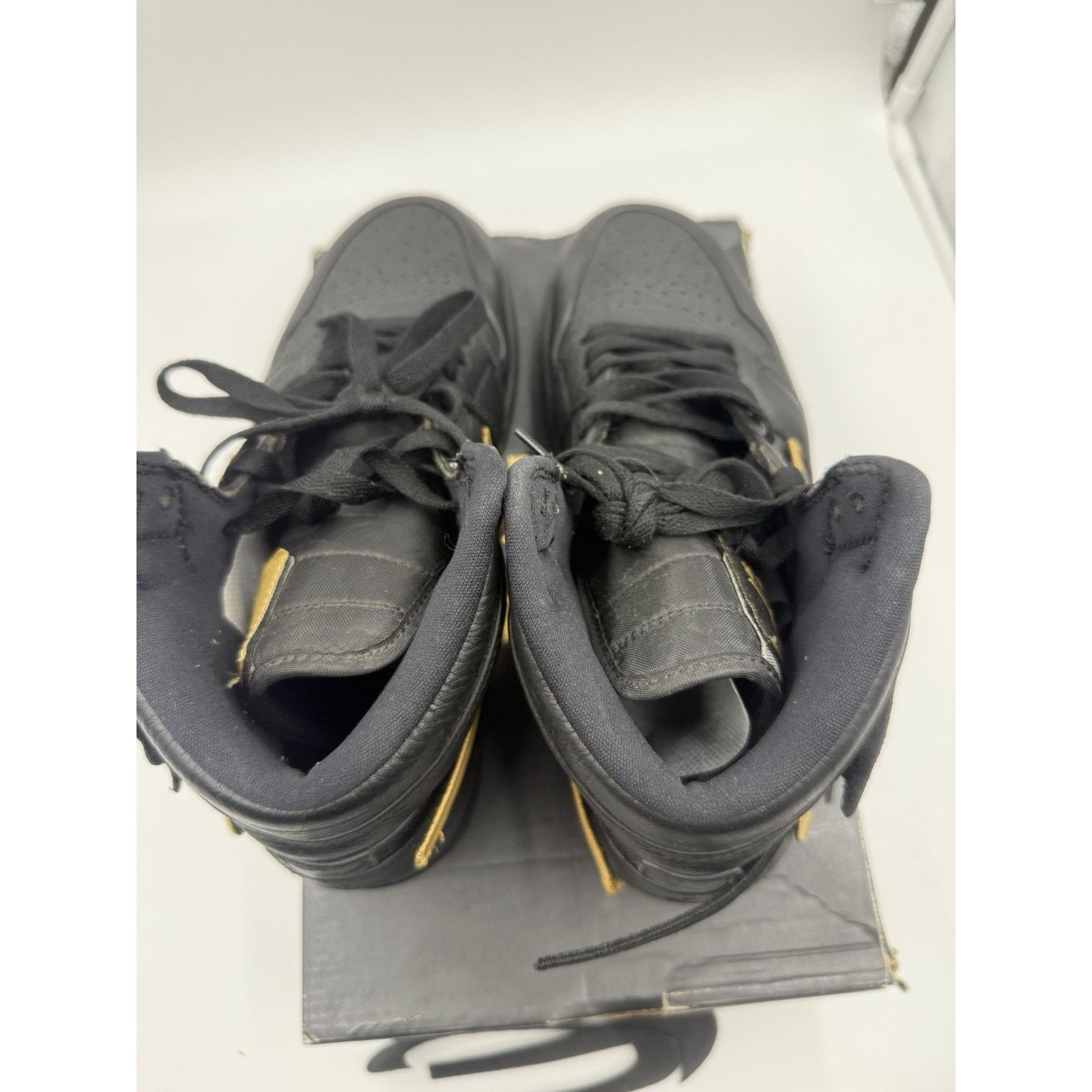 Jordan Brand Size 8.5 - Air Jordan 1 Retro 2017 High BHM Size US 8.5 / EU 41-42 - 5 Thumbnail